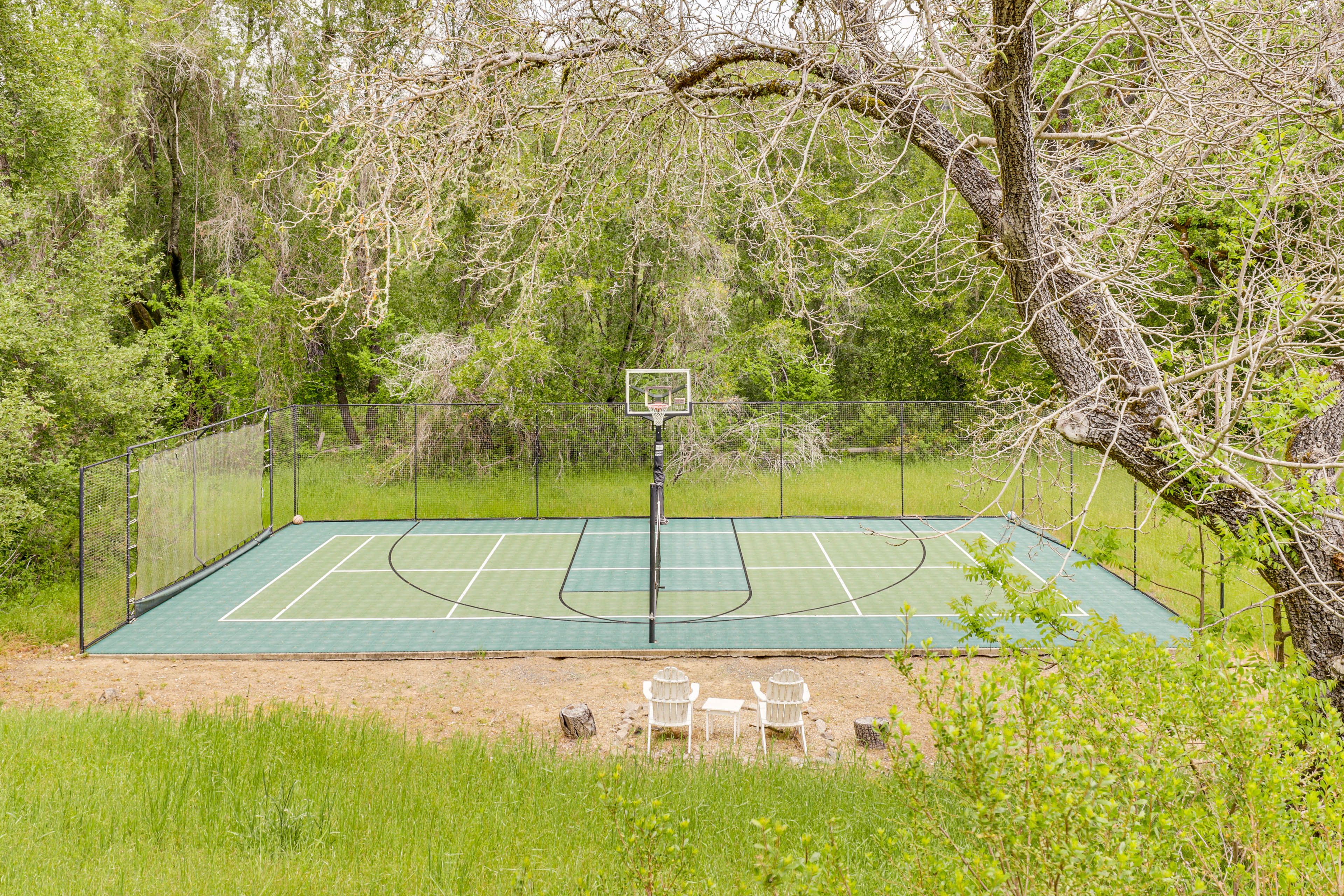 Sport Court | Putting Green | Outdoor Shower | Grill