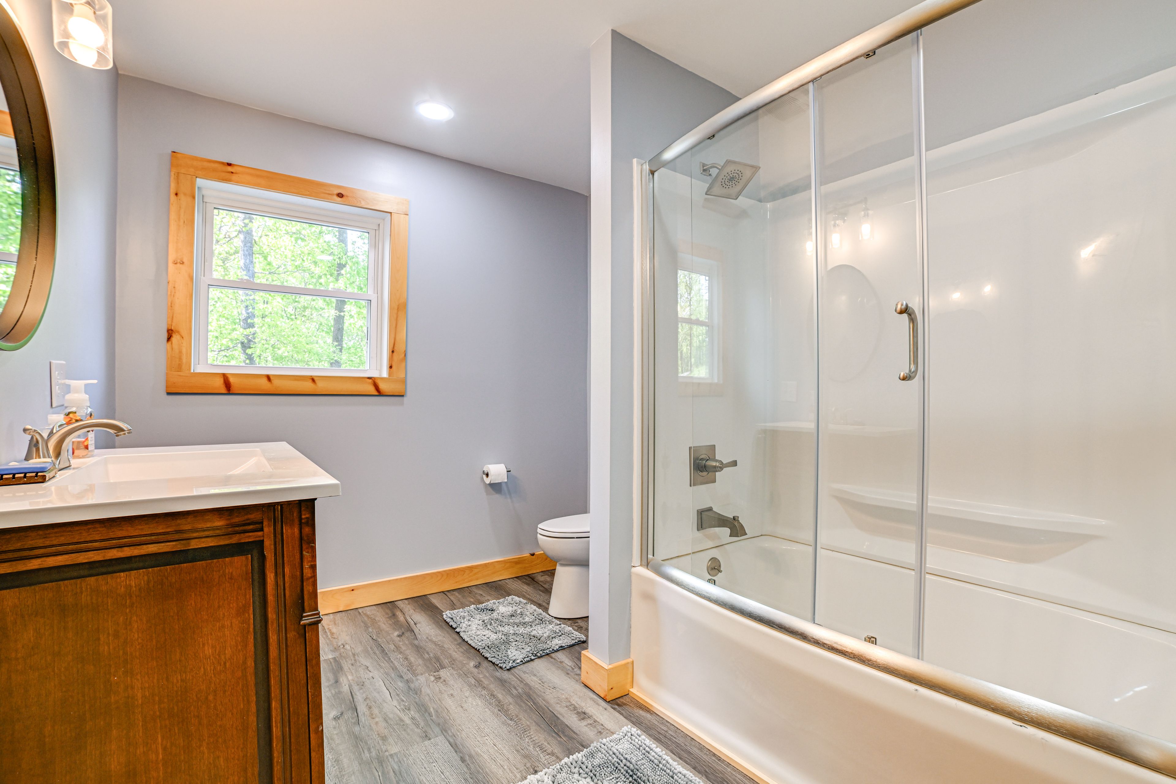 Full Bathroom | Main Level