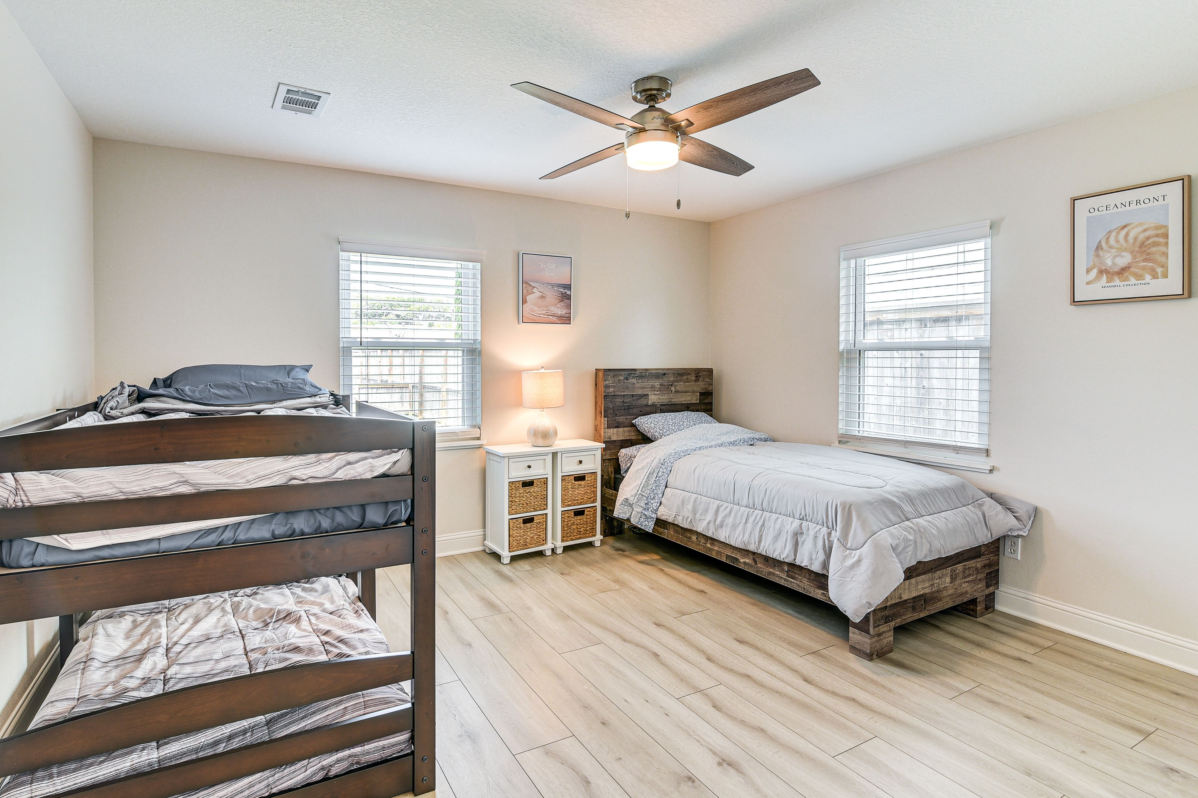 Bedroom 2 | Twin Bed | Twin Bunk Bed
