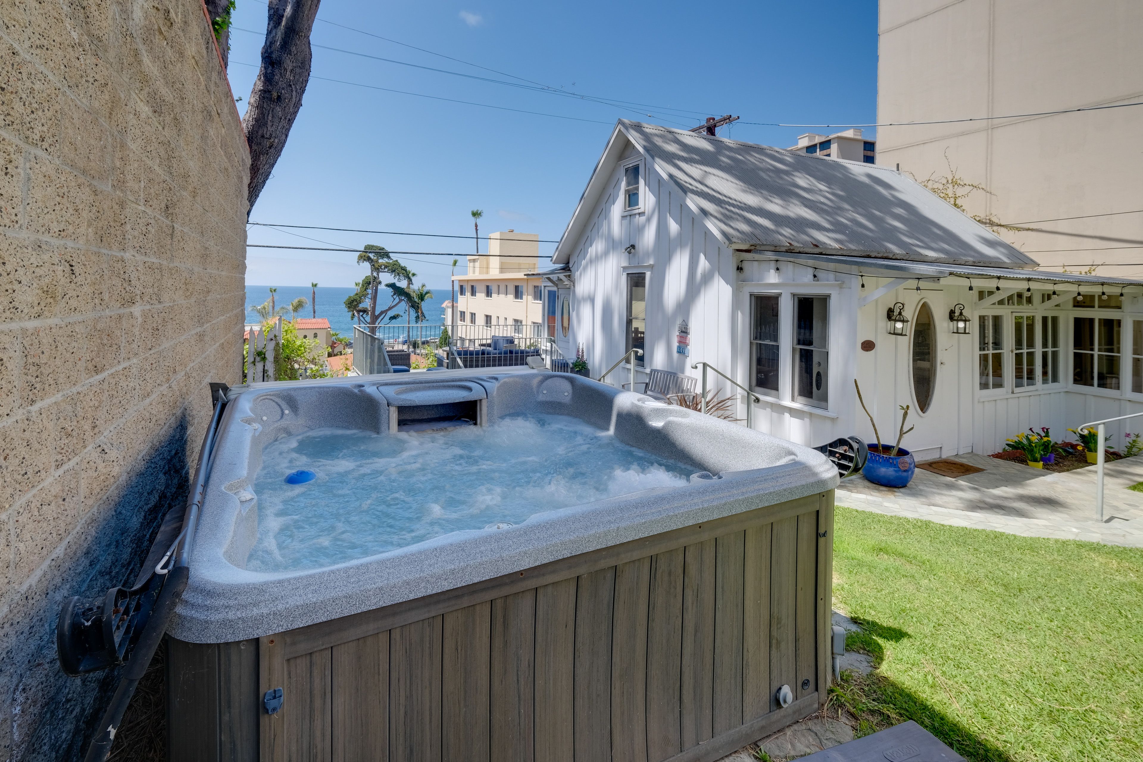 Hot Tub | Ocean View
