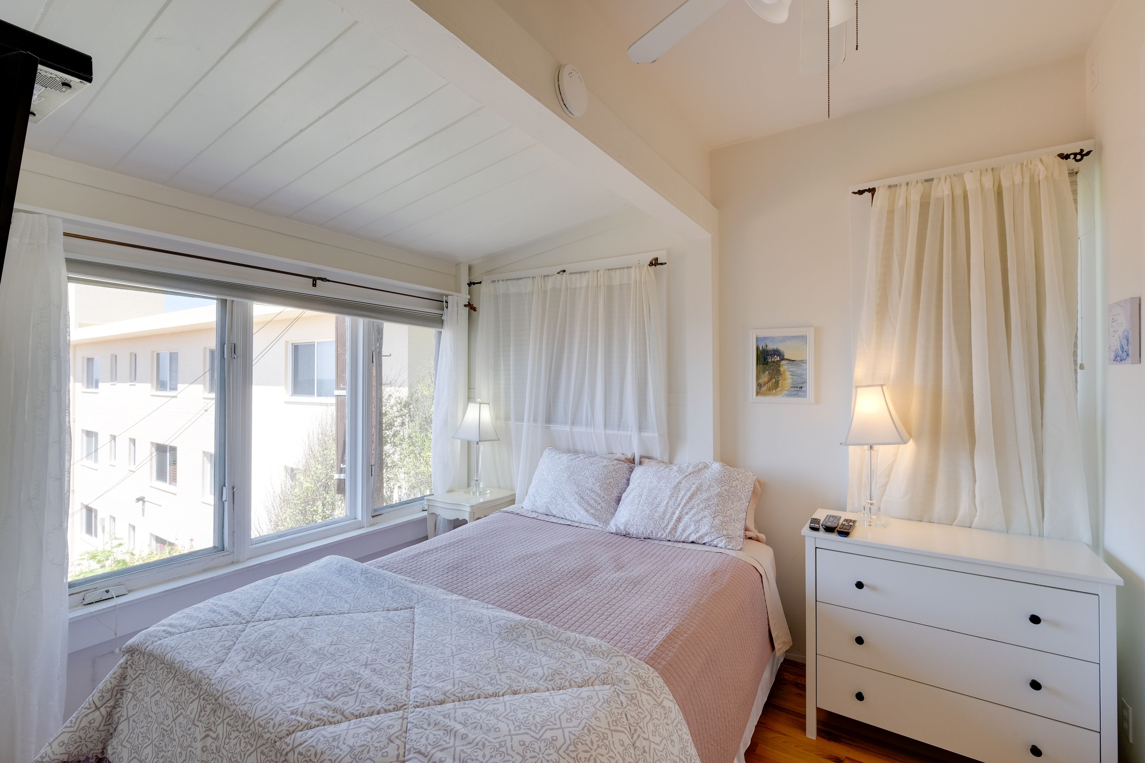 Bedroom 1 | Queen Bed | Linens Provided | Main Floor