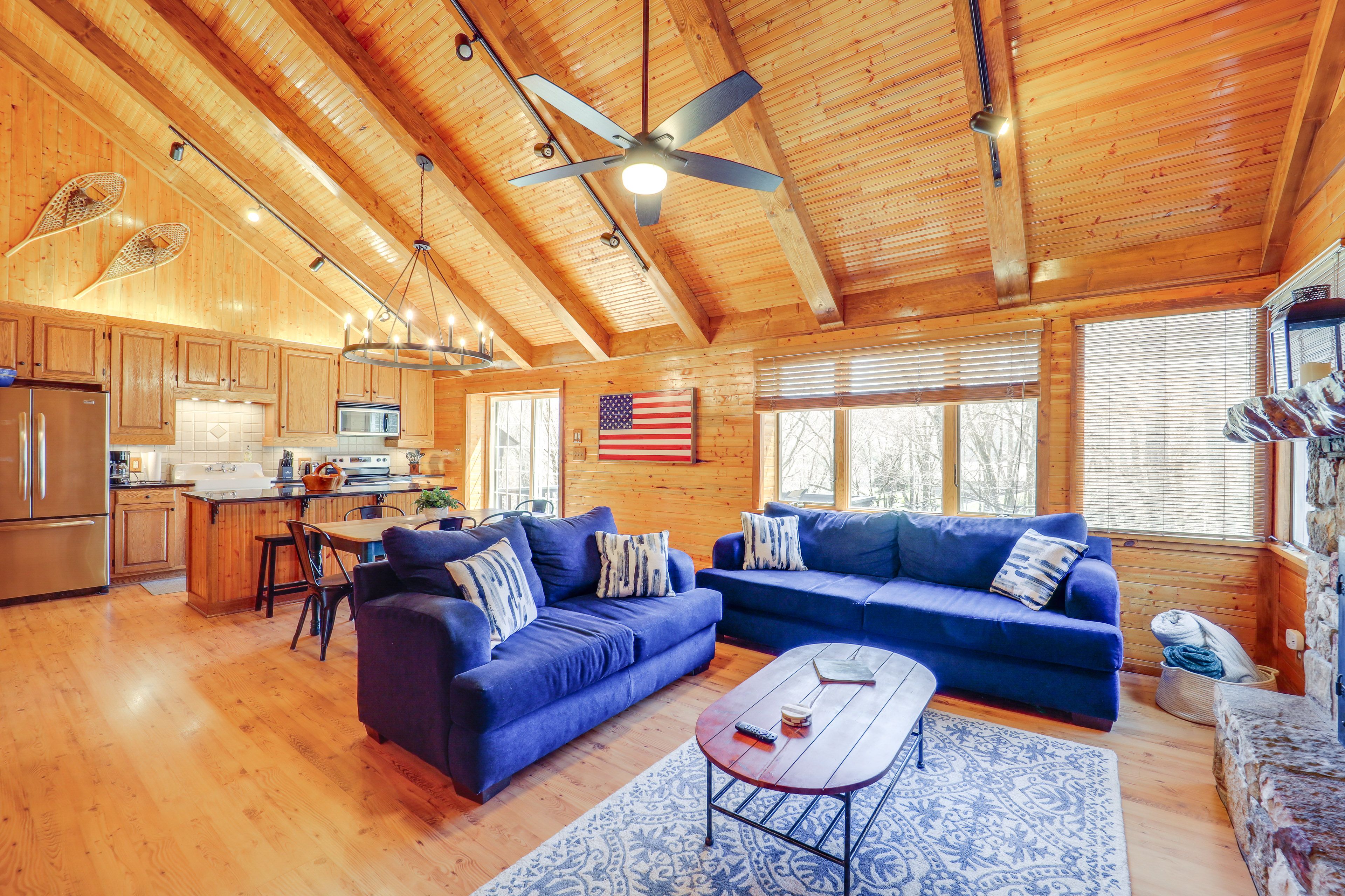 Sugar Mountain Vacation Rental | 4BR | 3BA | 1,585 Sq Ft | 15 Stairs Required