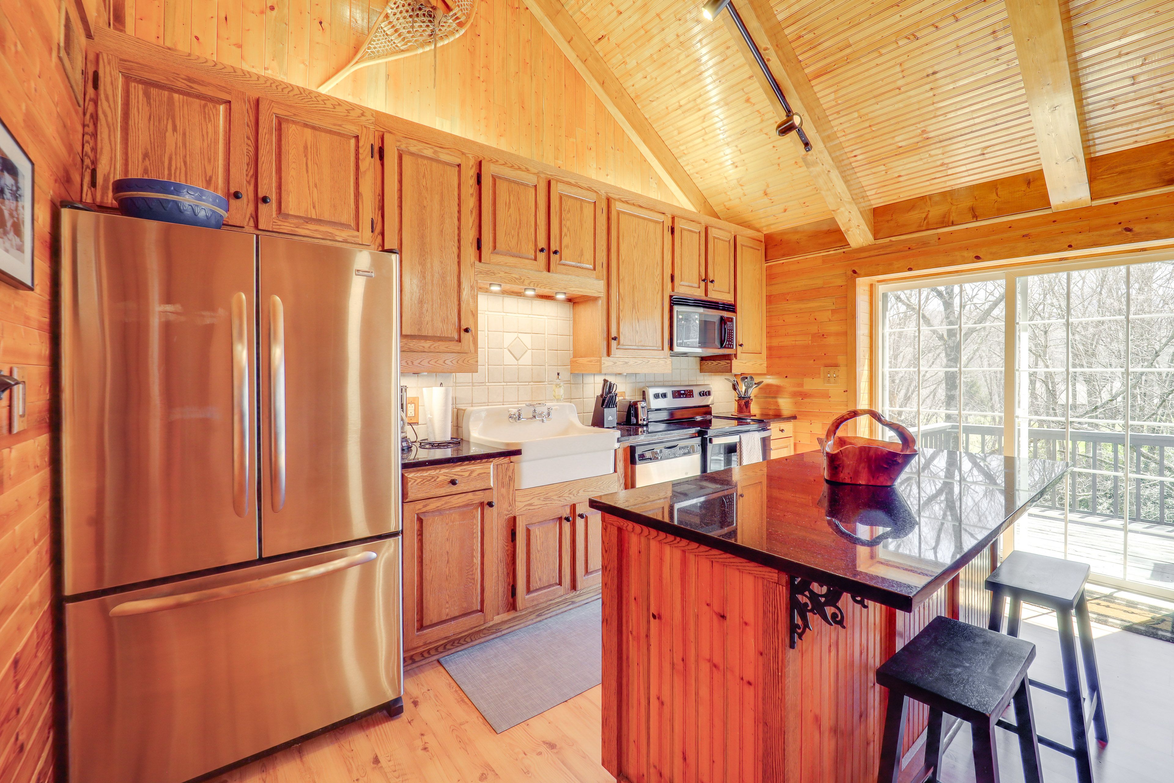 Kitchen | Coffee Maker | Toaster | Blender | 1st Floor