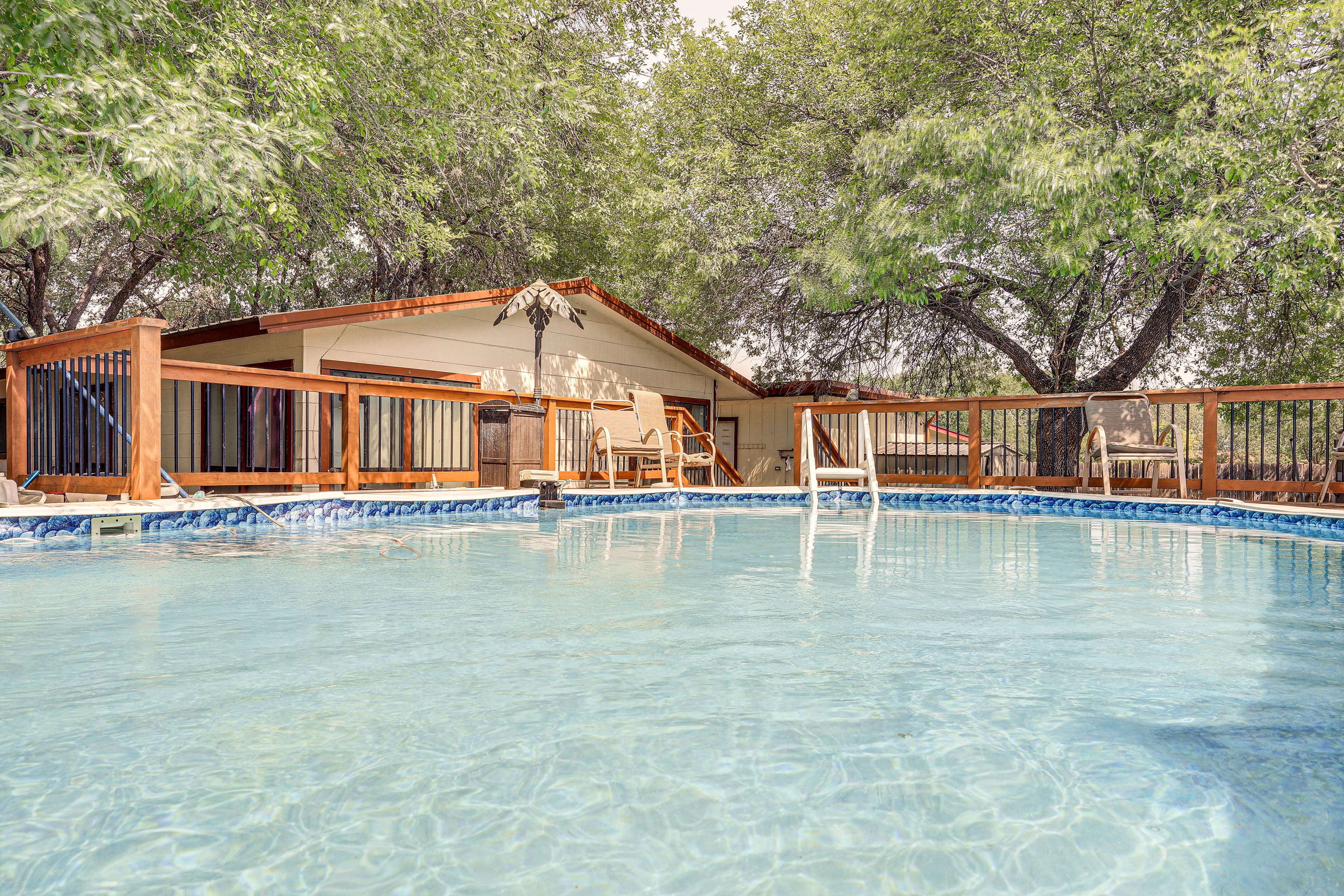 San Antonio Vacation Rental | 3BR | 2BA | 1,000 Sq Ft | Small Step to Enter