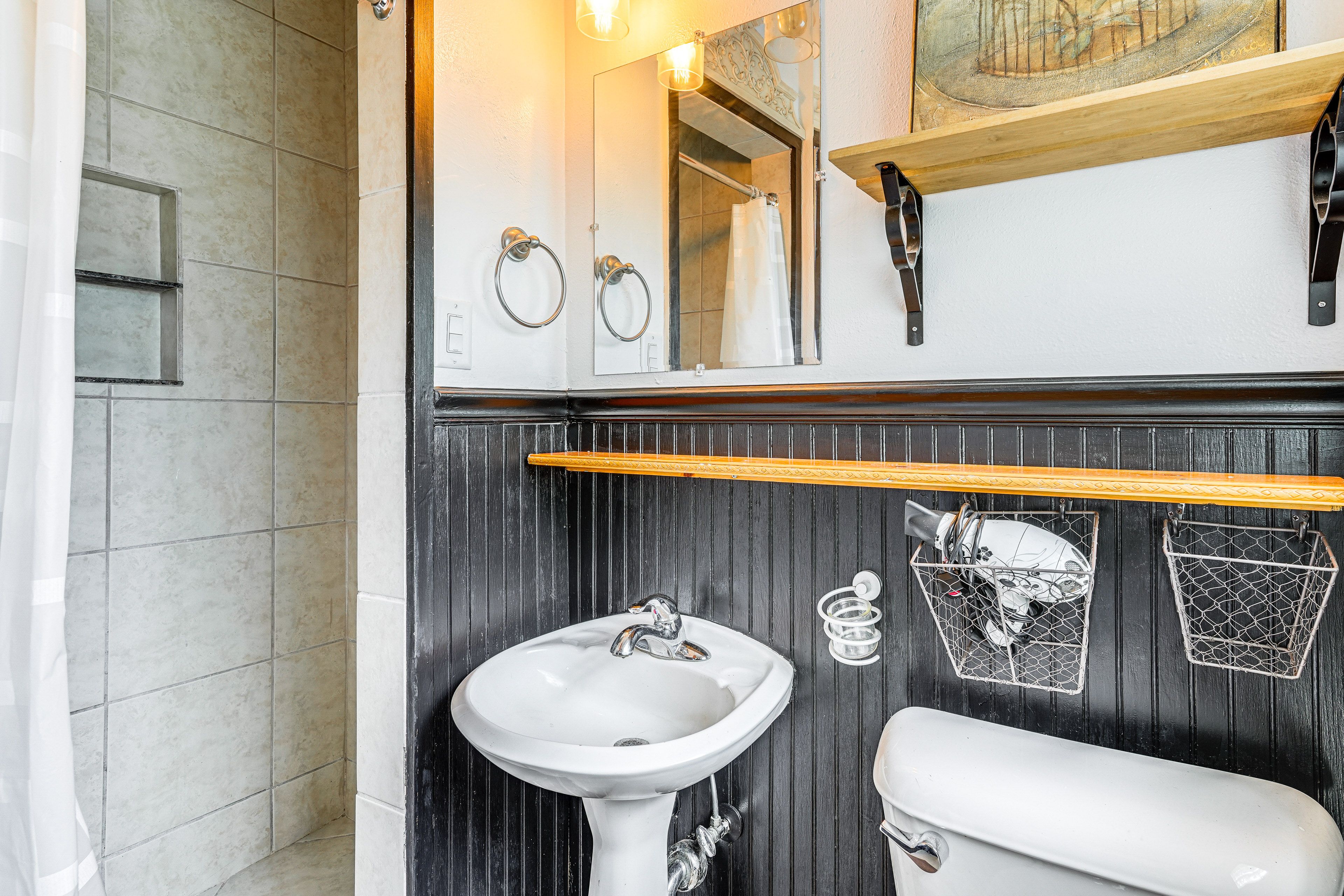 En-Suite Bathroom | Complimentary Toiletries