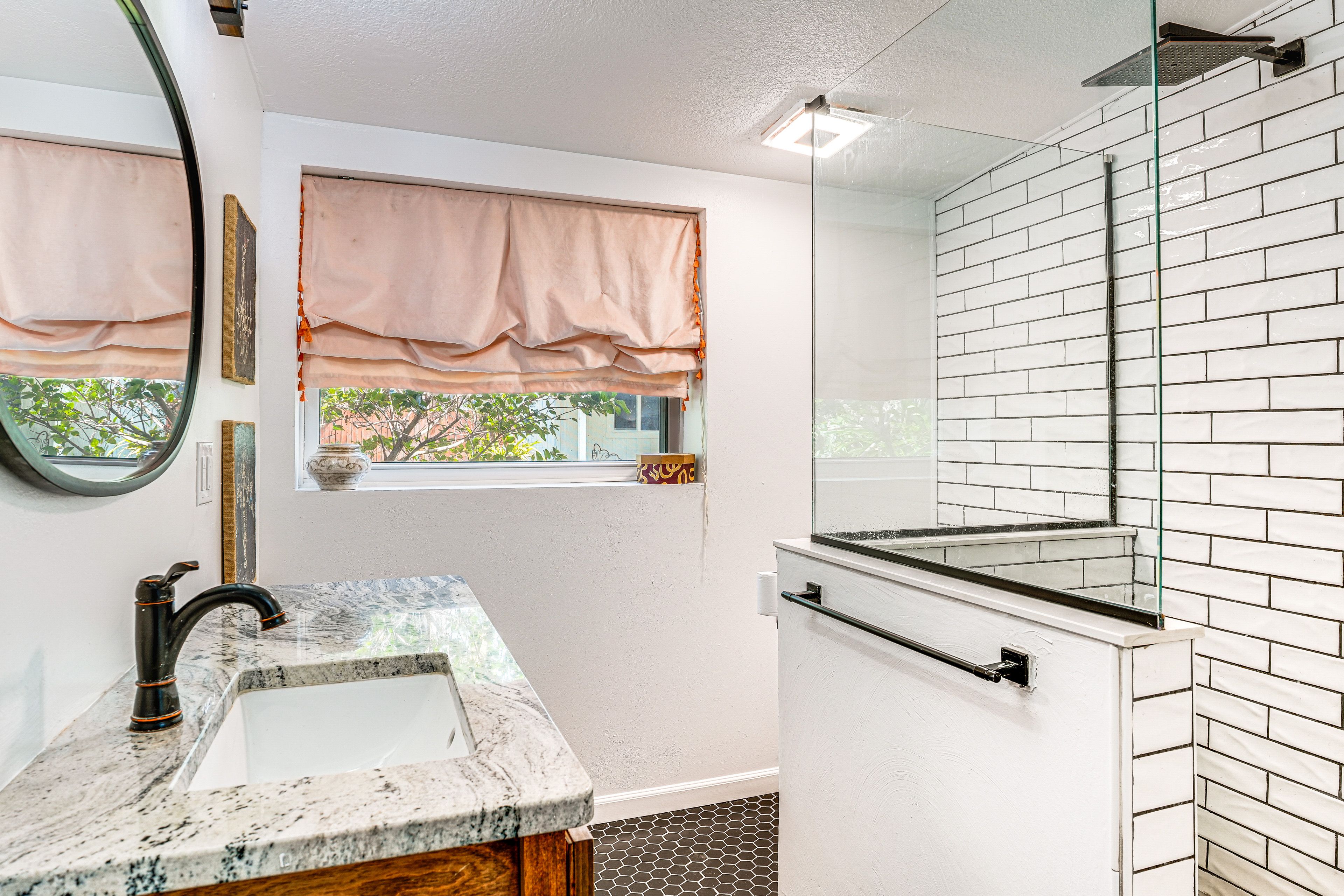 En-Suite Bathroom | Towels Provided