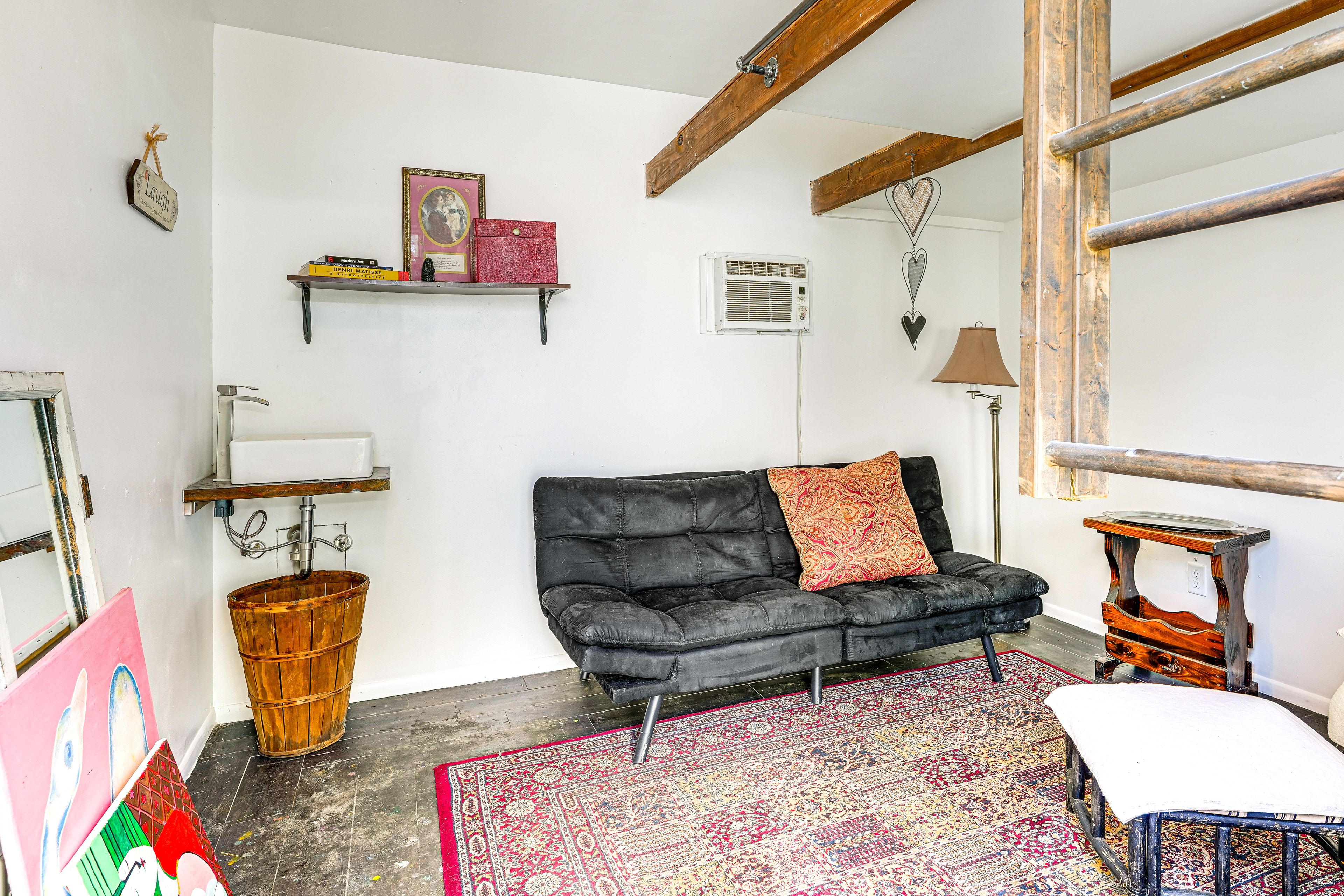 Art Room | Full Futon