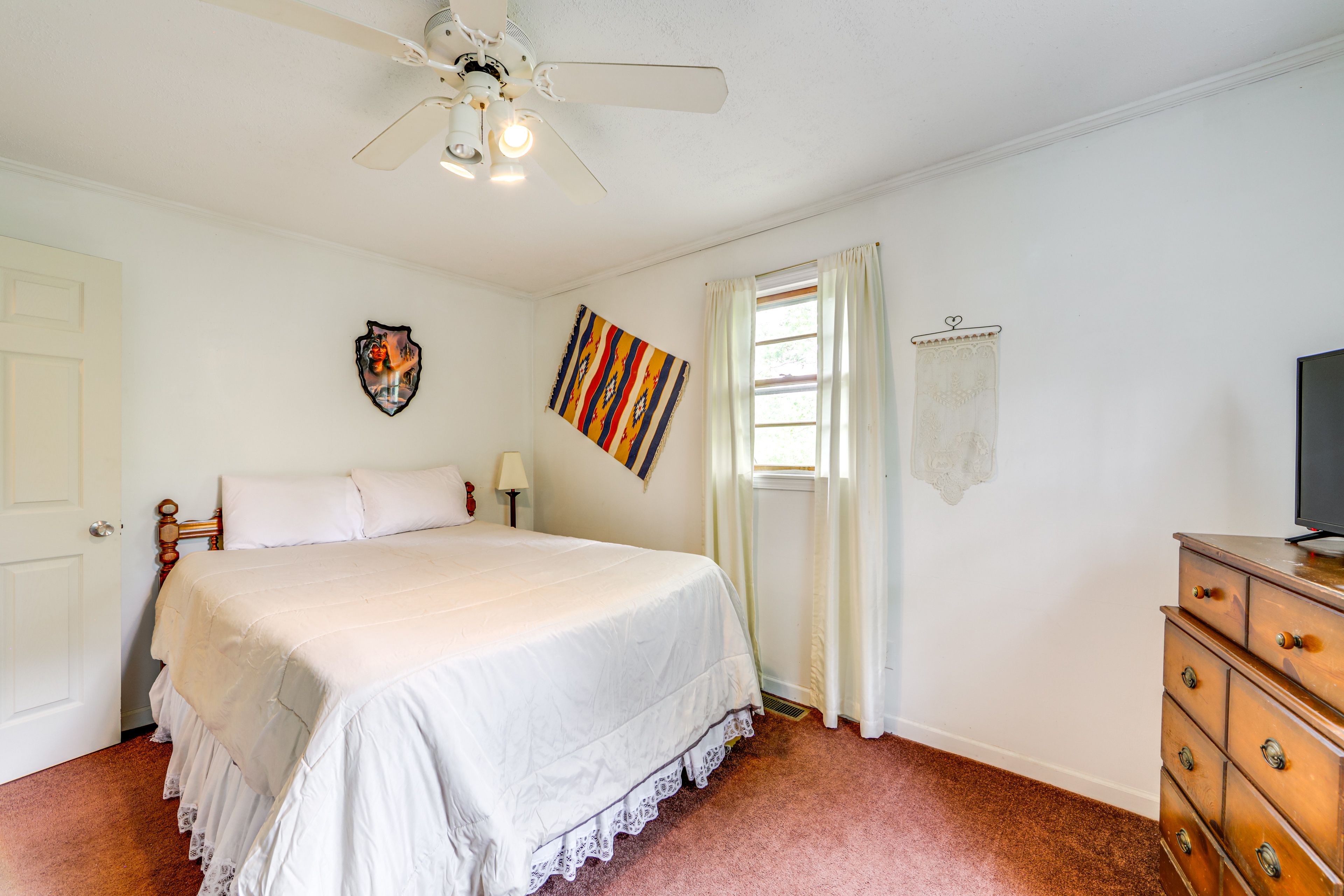 Bedroom 2 | Queen Bed | Linens Provided