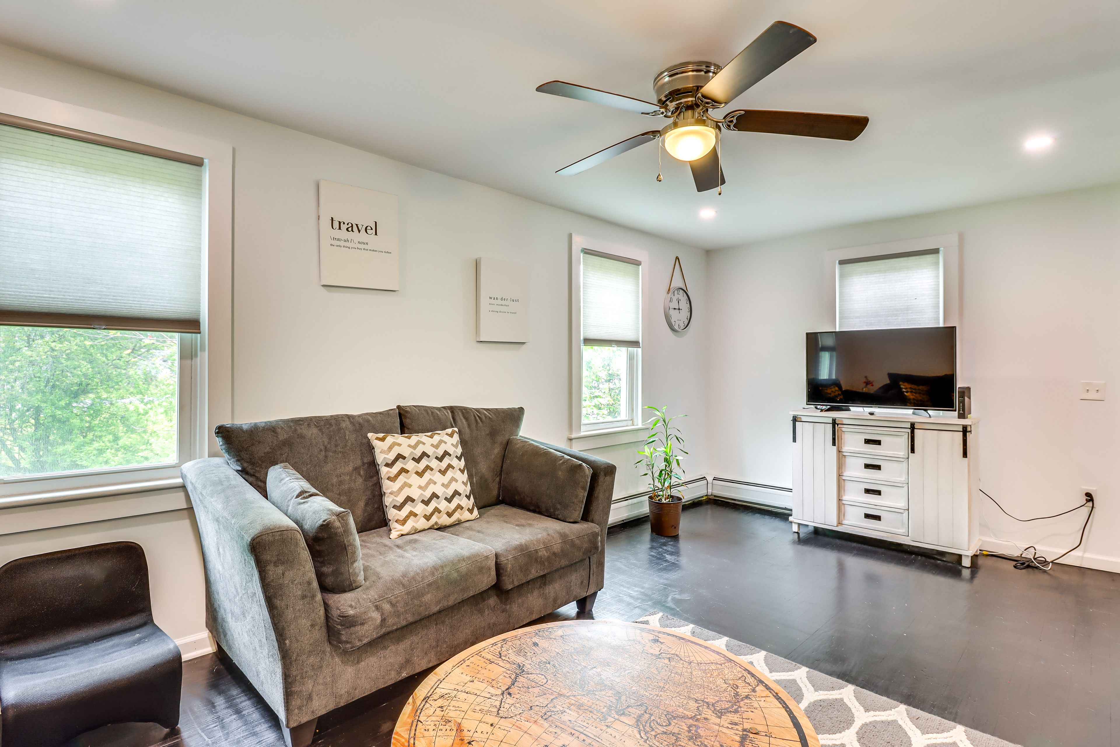 Living Room | 1st Floor | Smart TV | Window A/C & Heating Units | Free WiFi