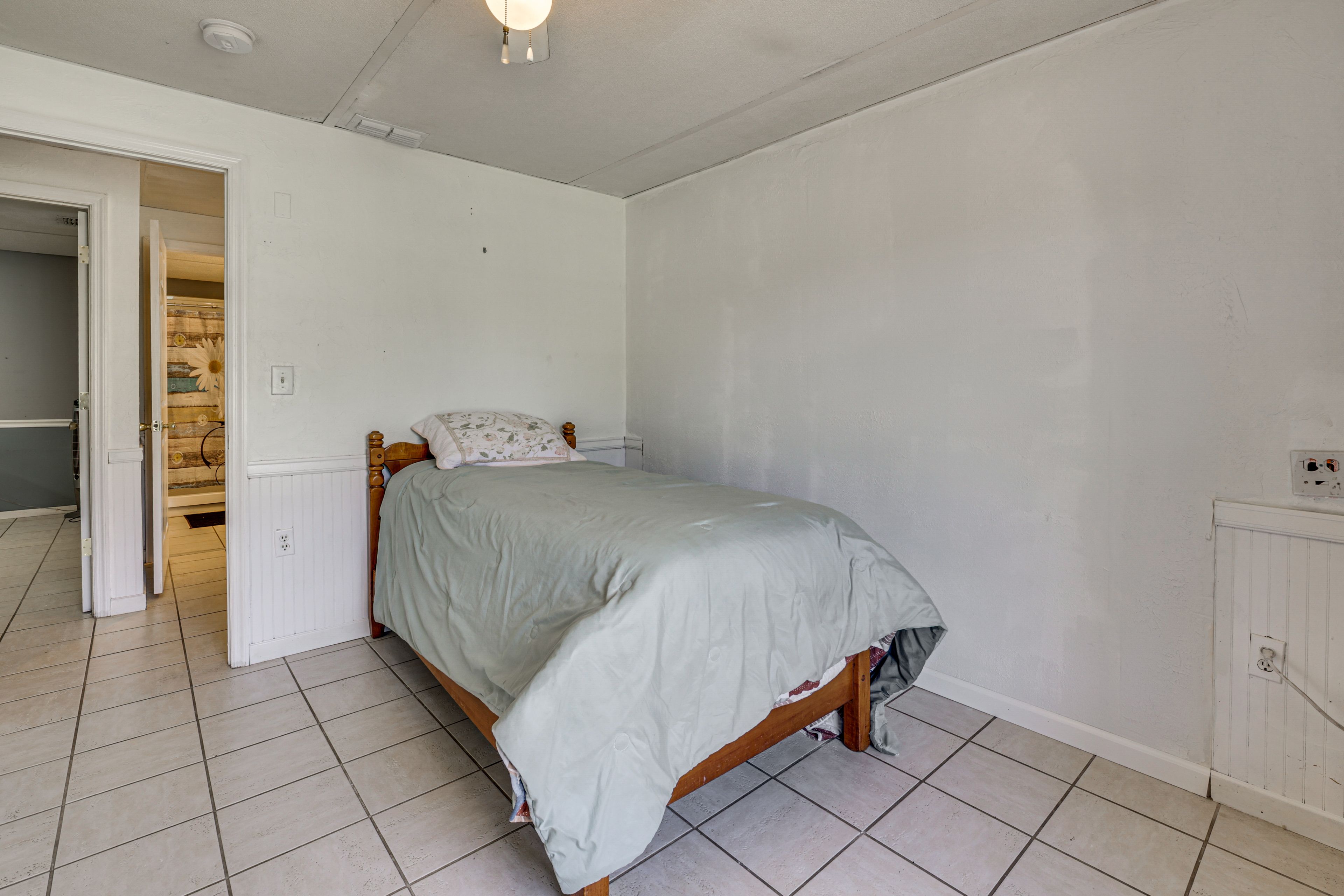 Bedroom 3 | Twin Bed