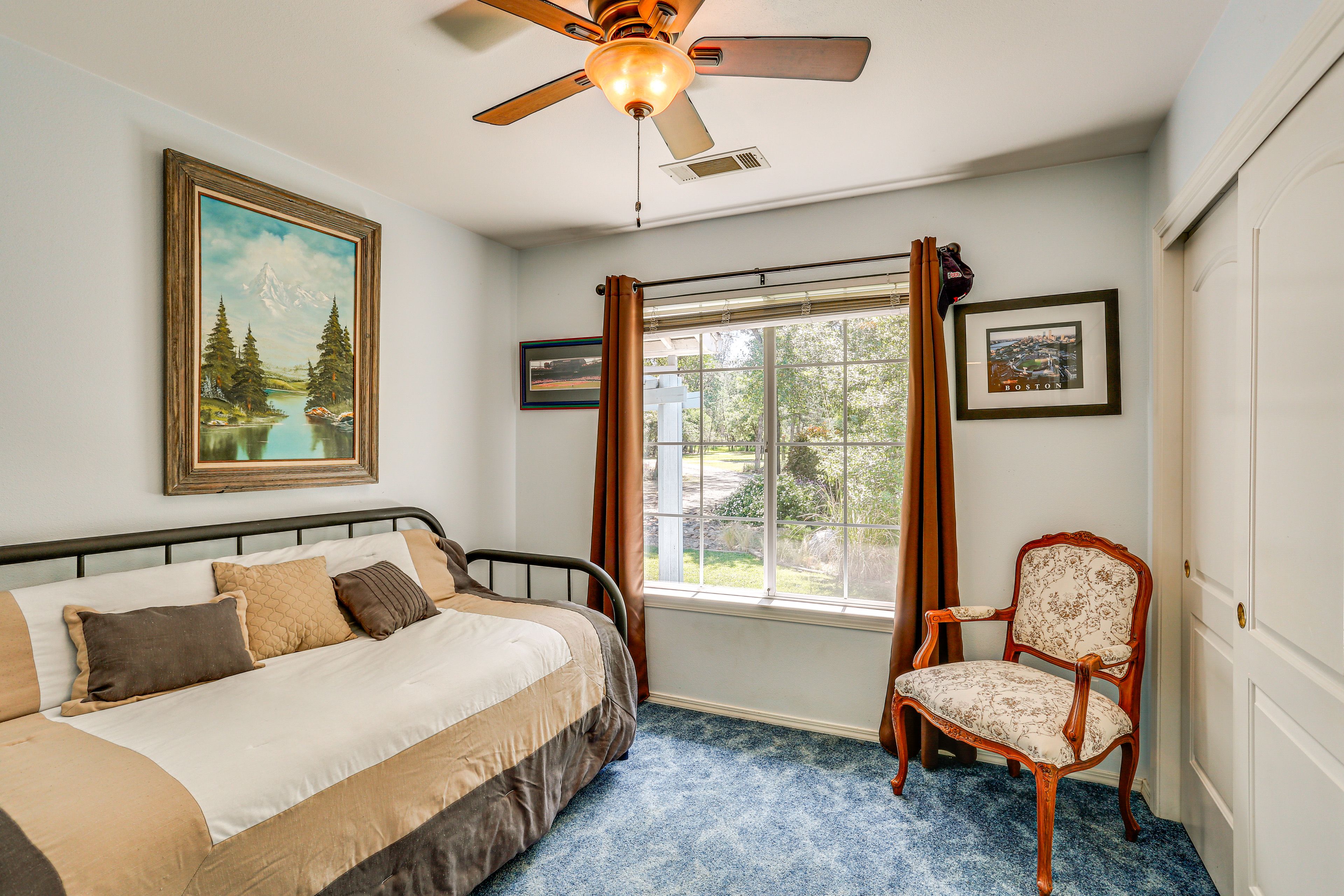 Bedroom 3 | Twin Daybed w/ Twin Trundle