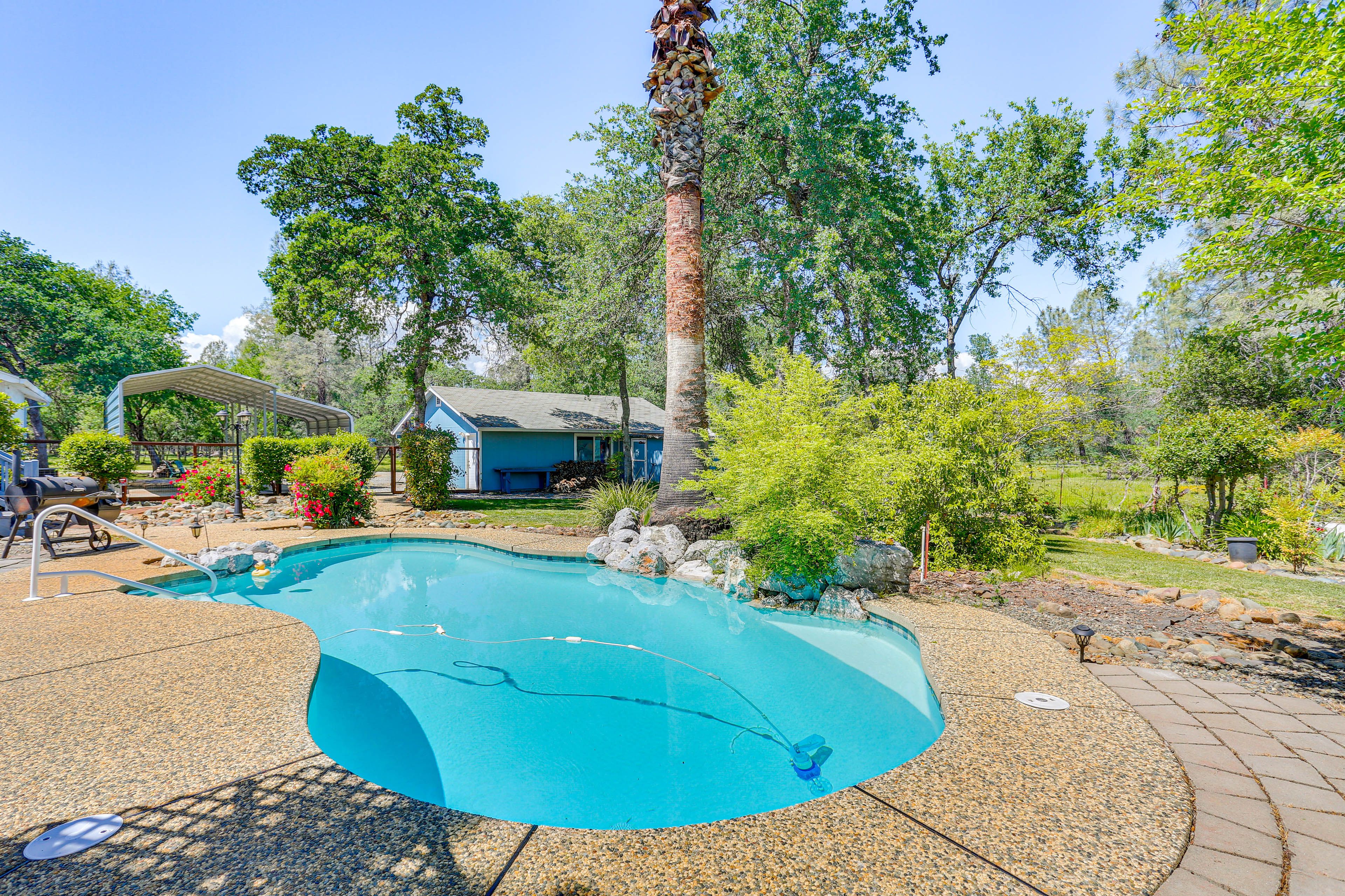 Anderson Vacation Rental | 3BR | 2BA | Stairs Required | 1,789 Sq Ft