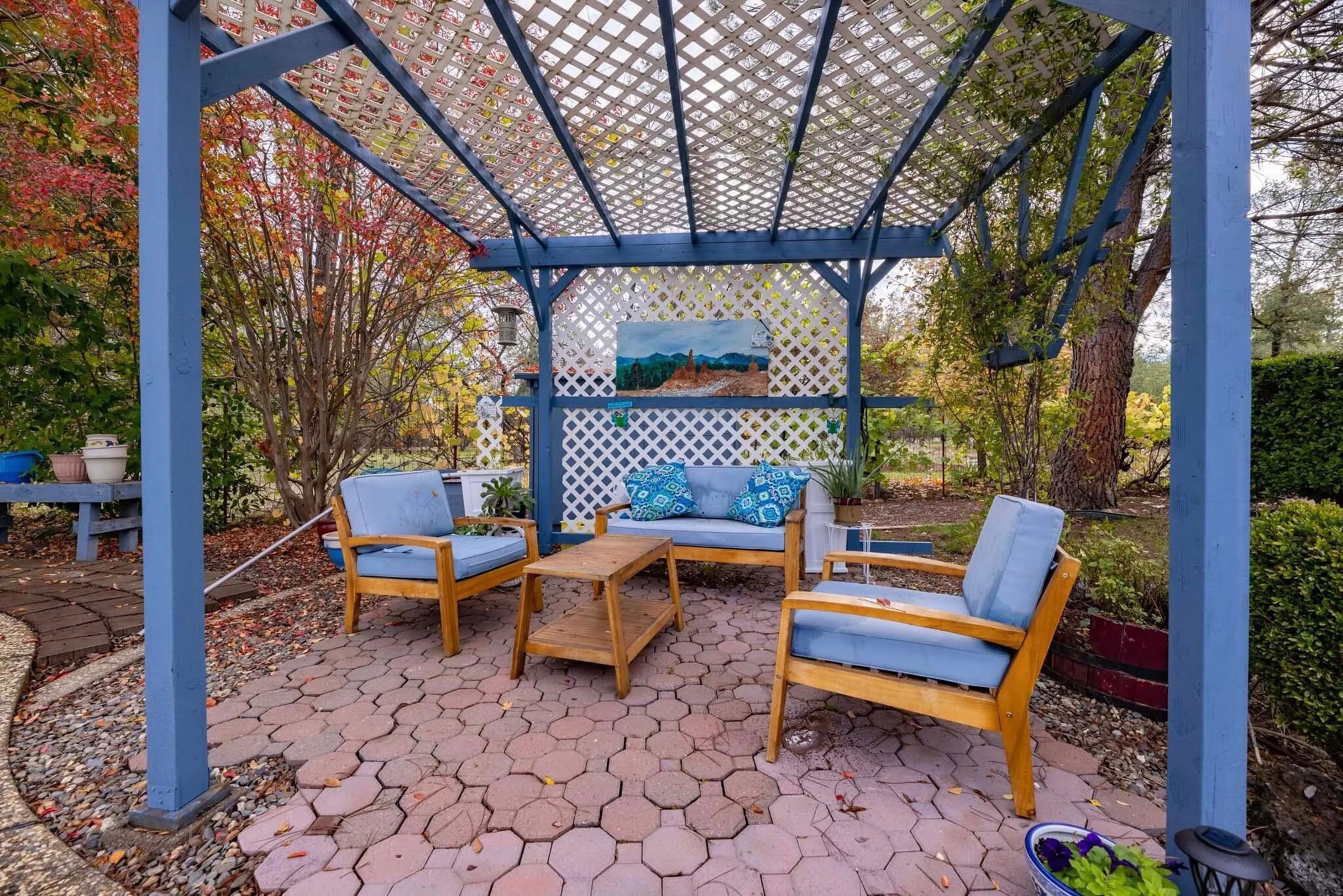 Gazebo | Outdoor Seating
