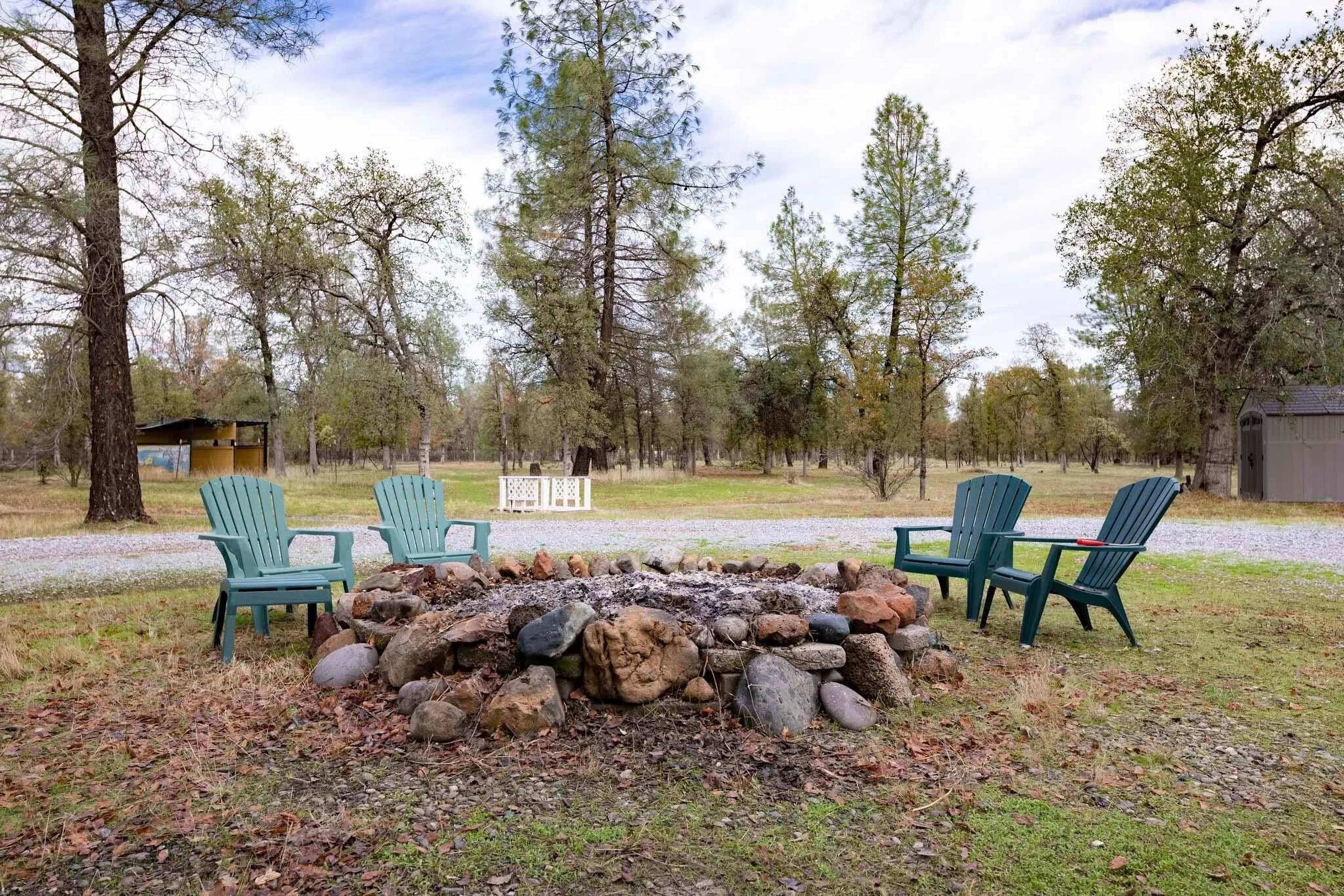 Fire Pit | Outdoor Seating