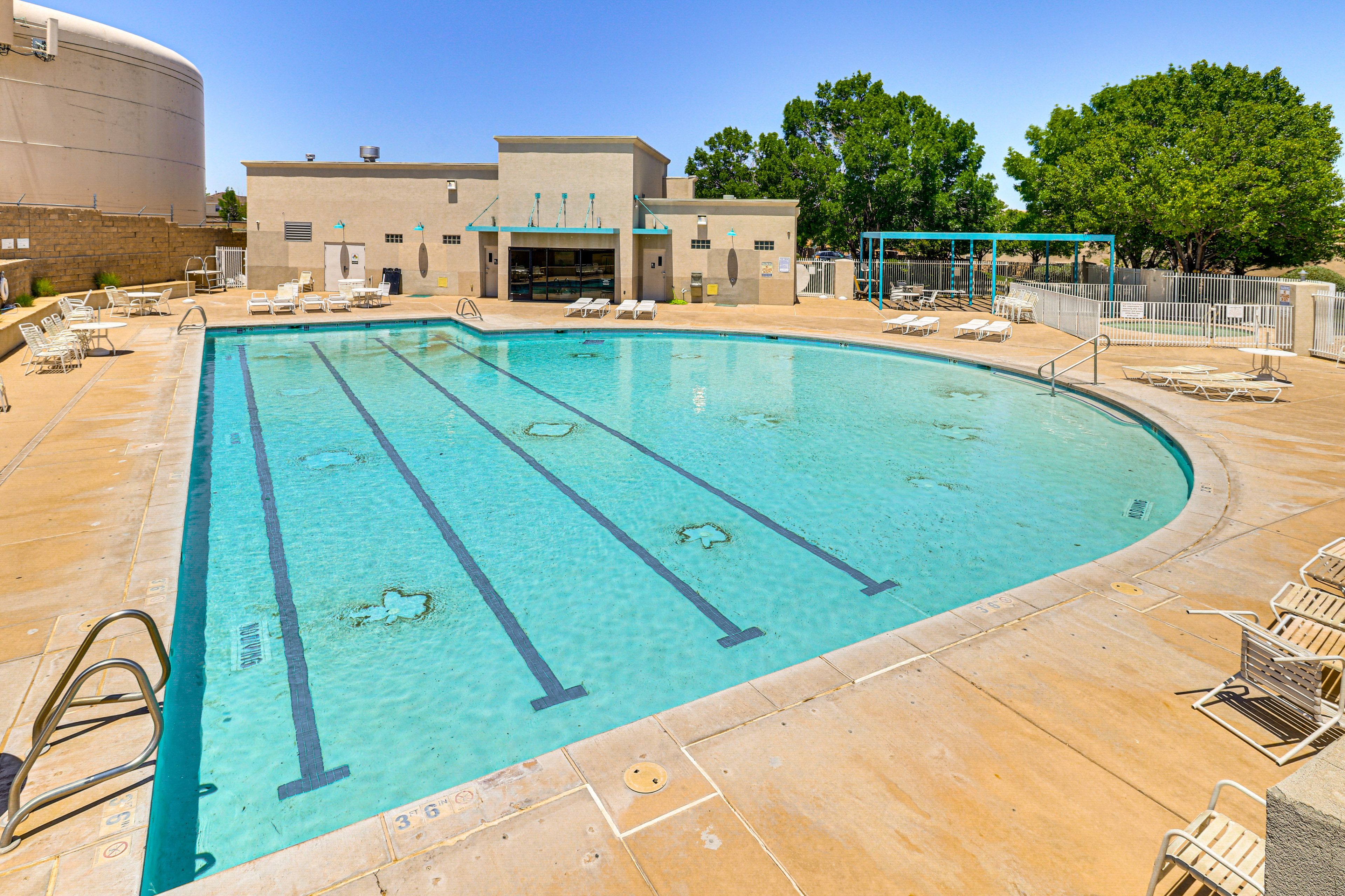 Ventana Ranch | Community Amenities | Outdoor Pool