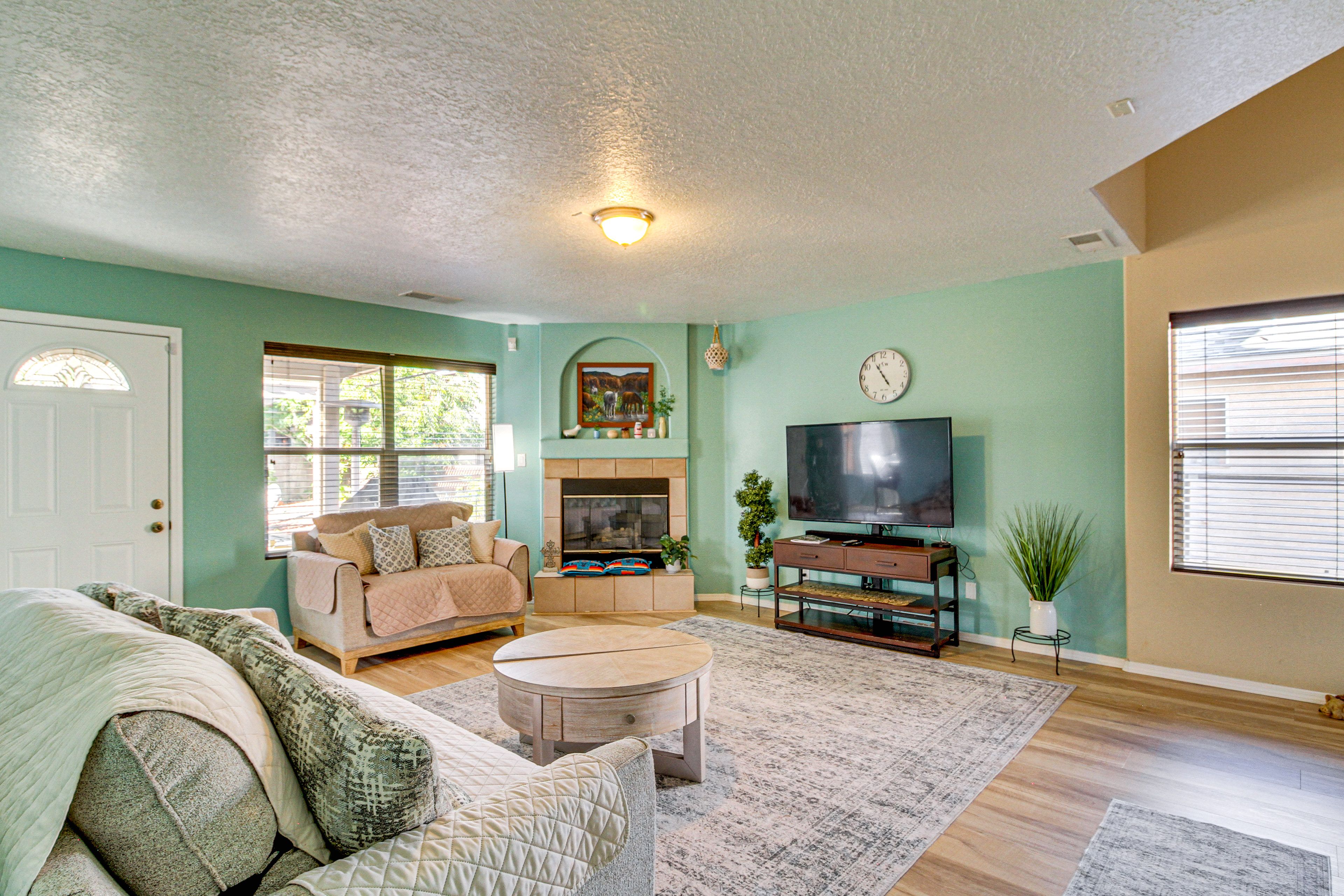 Living Room | 1st Floor | Central A/C & Heating | Smart TV