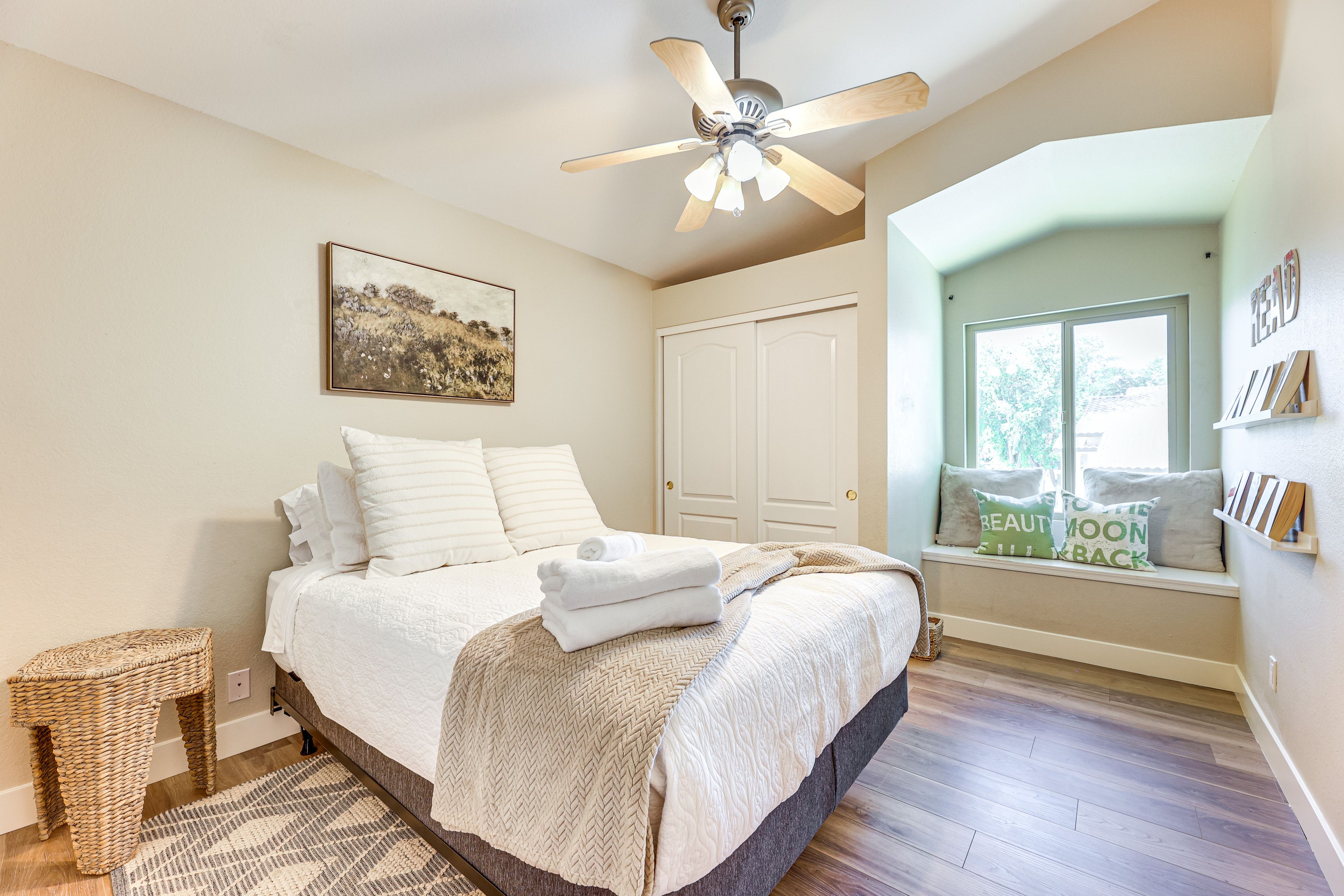 Bedroom 2 | Queen Bed | 2nd Floor