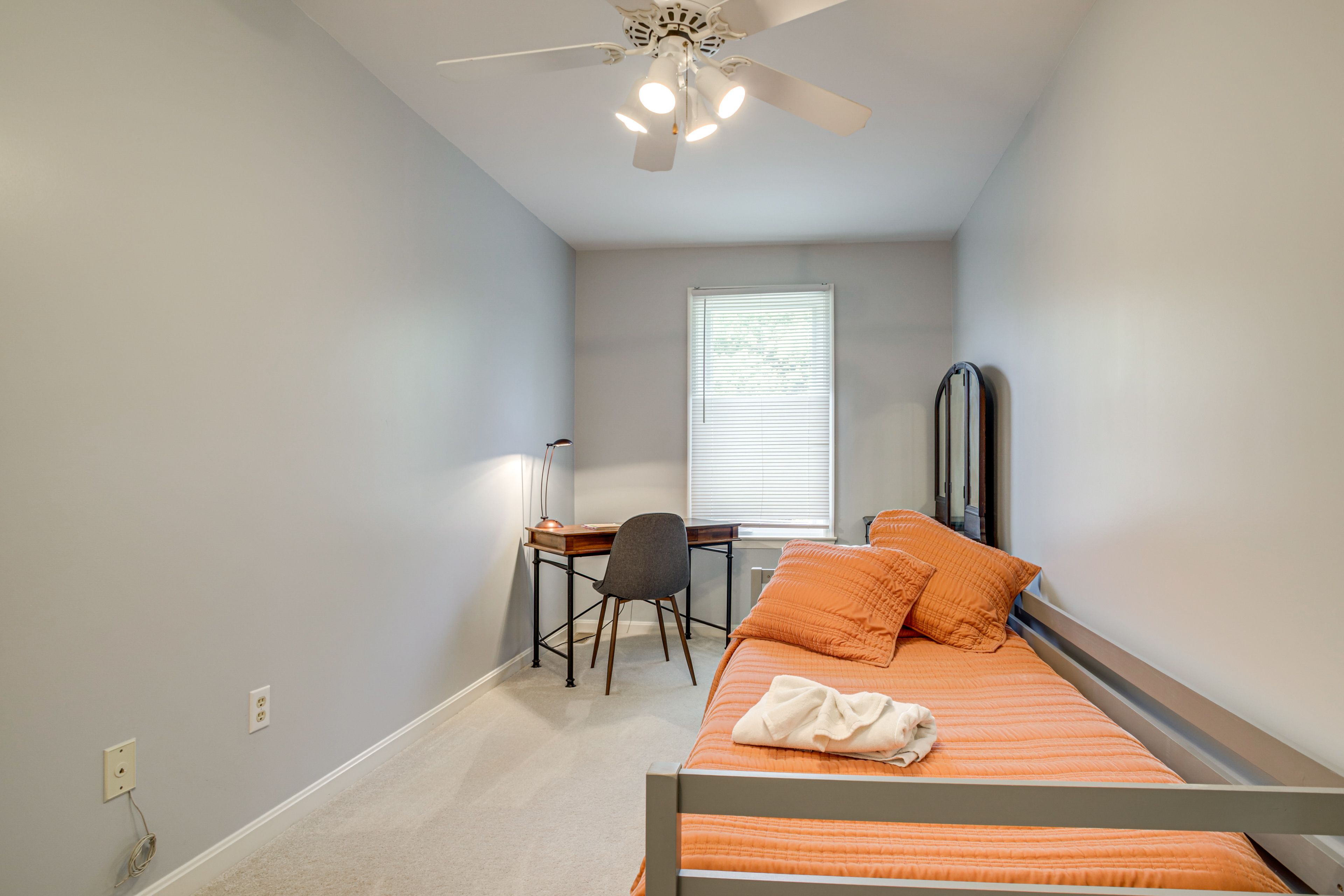 Bedroom 4 | 2nd Floor | Twin Daybed w/ Twin Trundle Bed