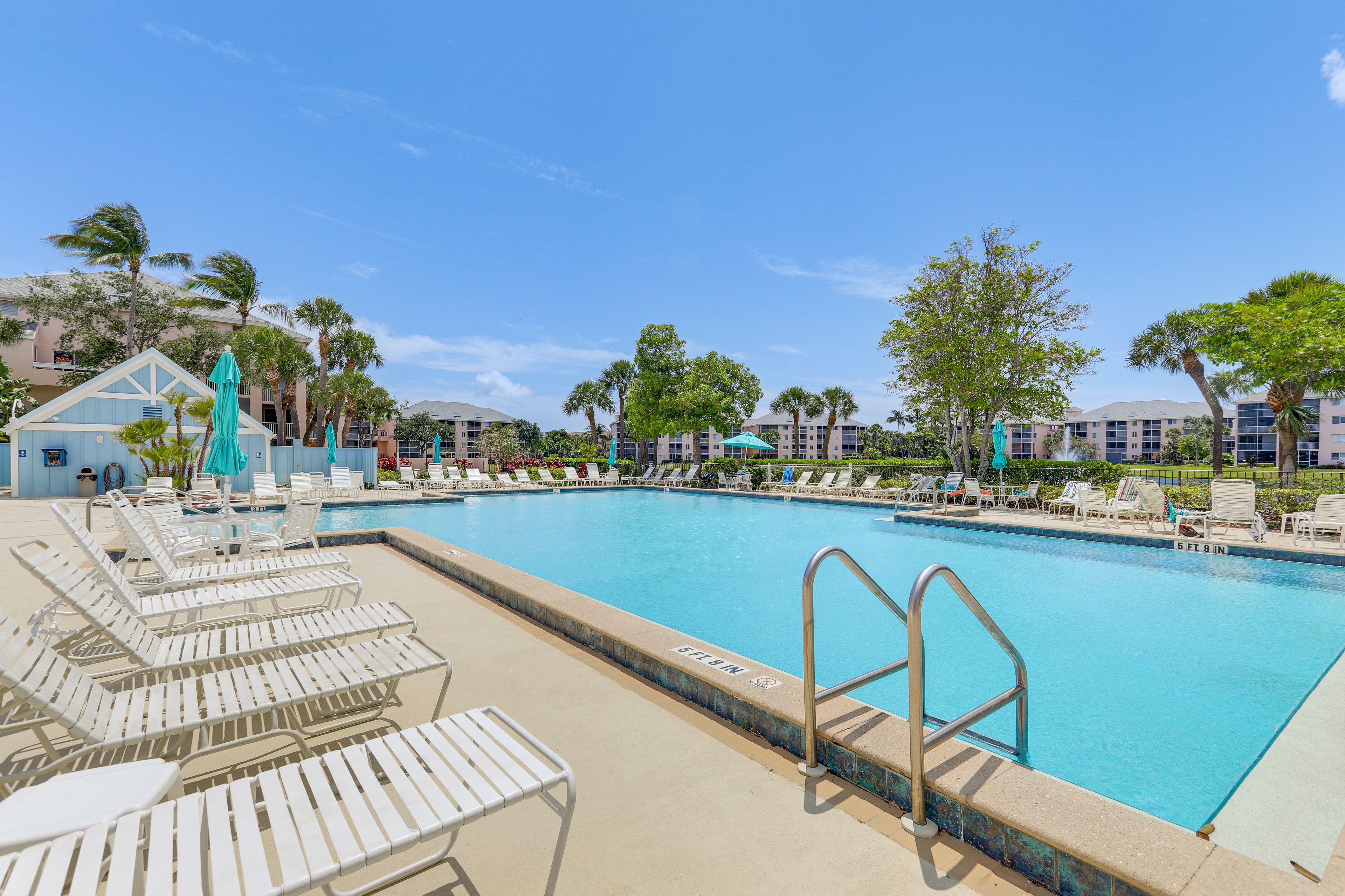 Jupiter Bay Condos | Community Amenities
