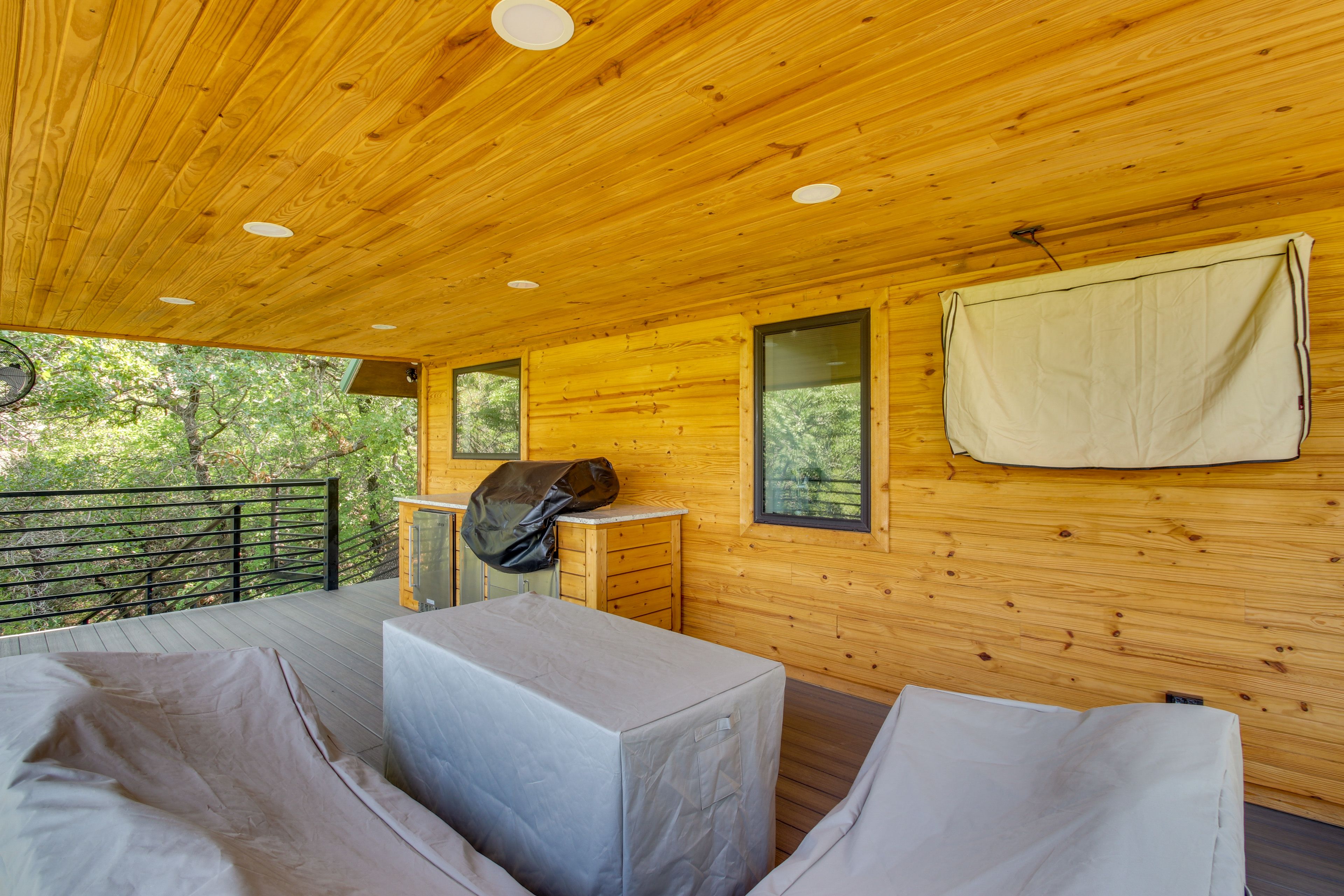 Large Covered Deck | Smart TV | Grilling Area