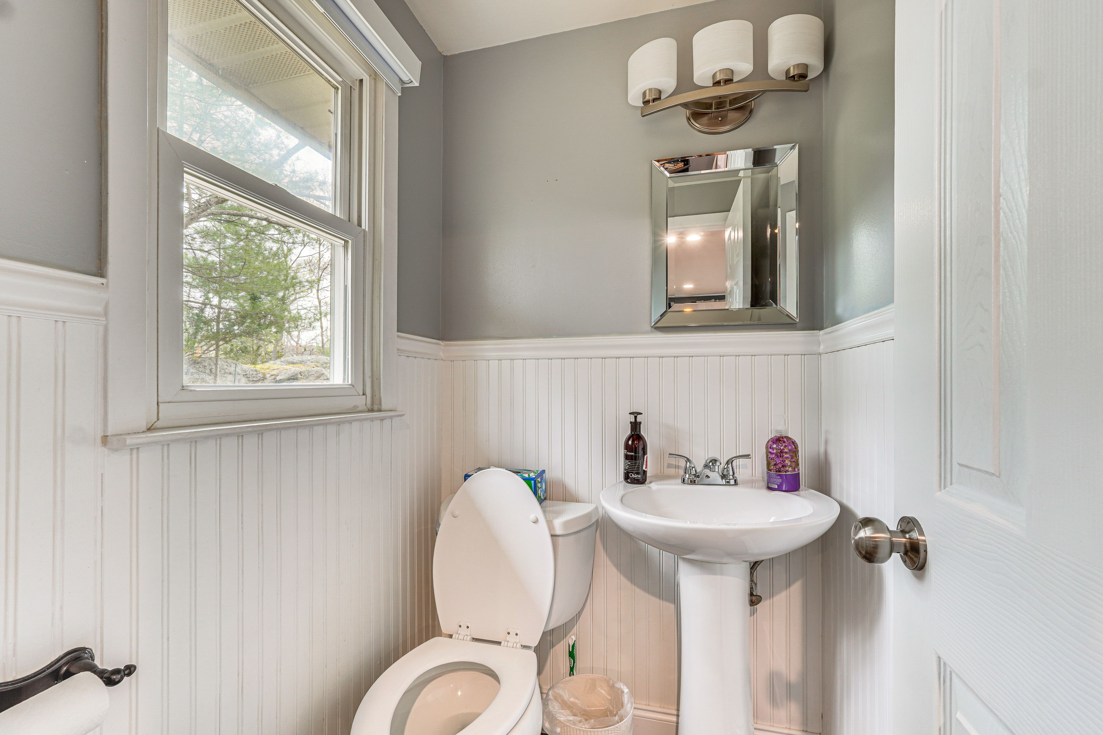 Half Bathroom | 2nd Floor