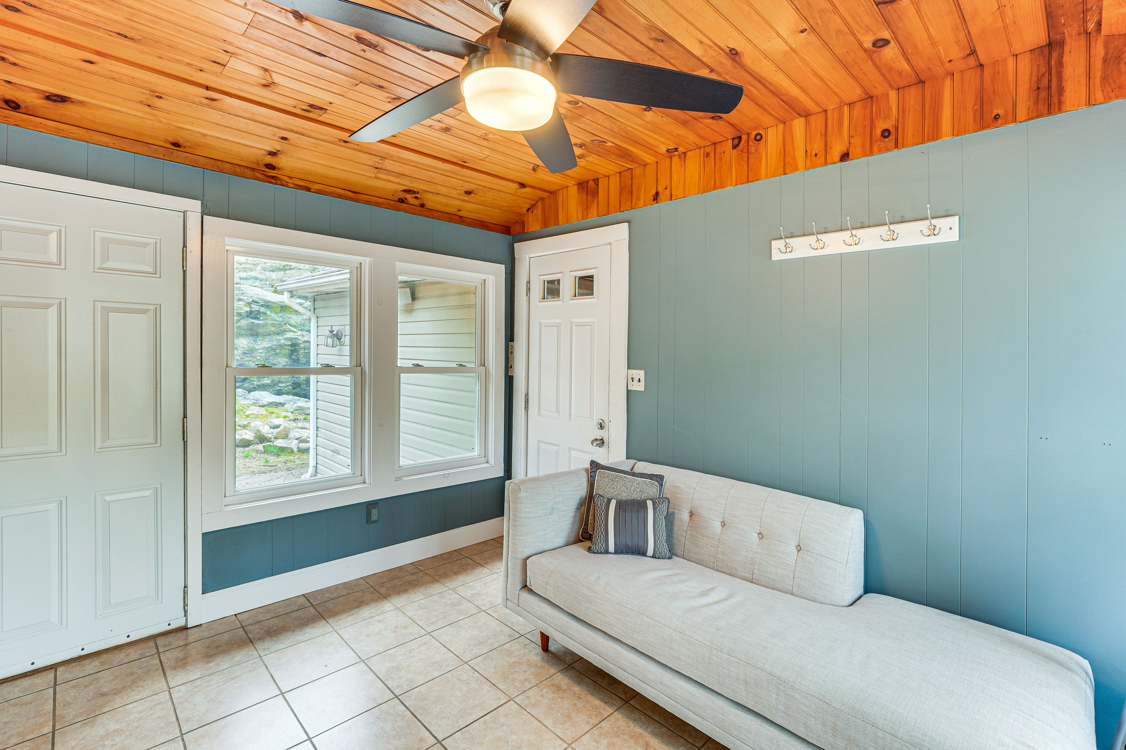 Sunroom | 1st Floor (1 Step Required) | Telescope