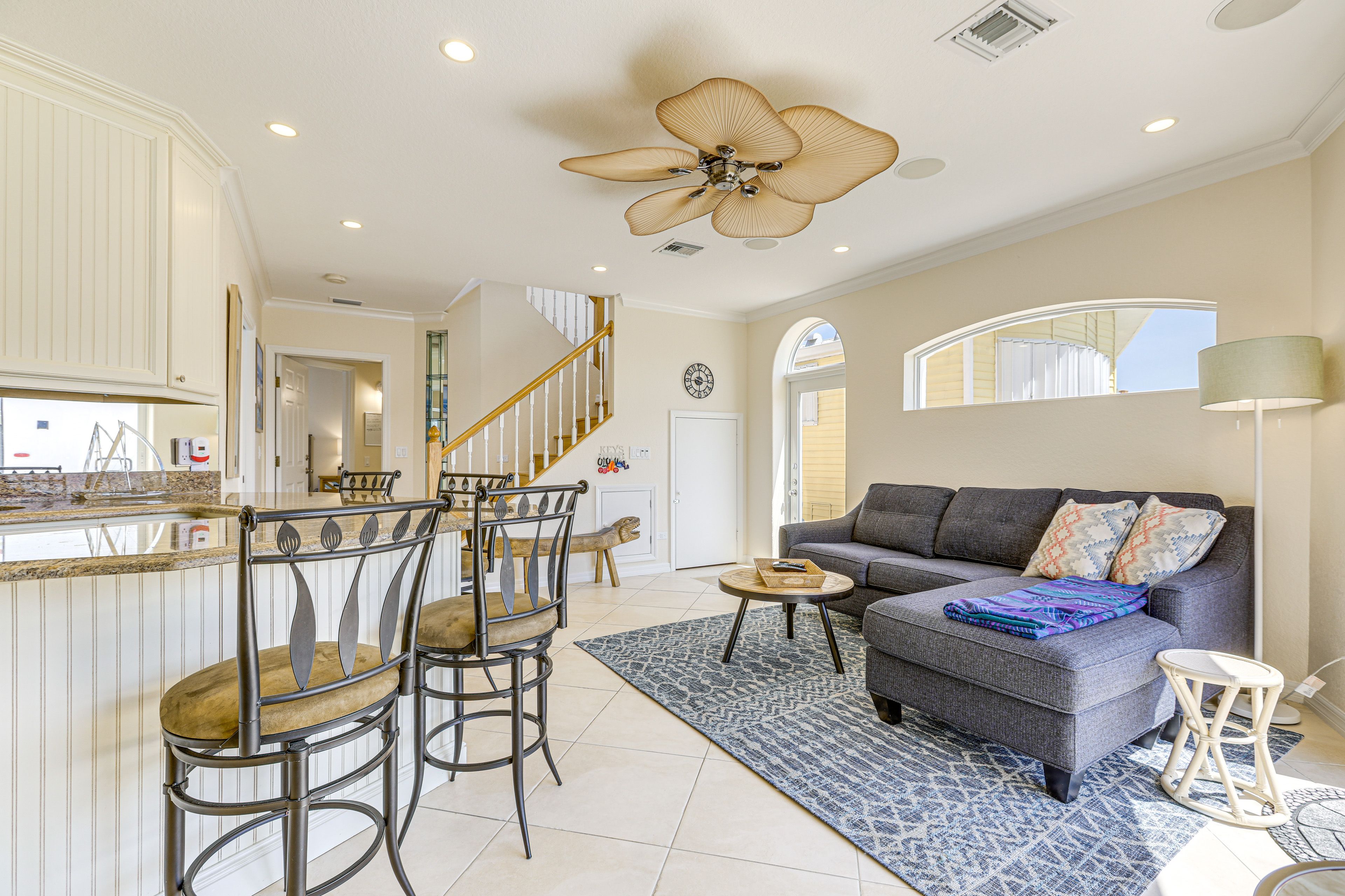 Wet Bar | 1st Floor
