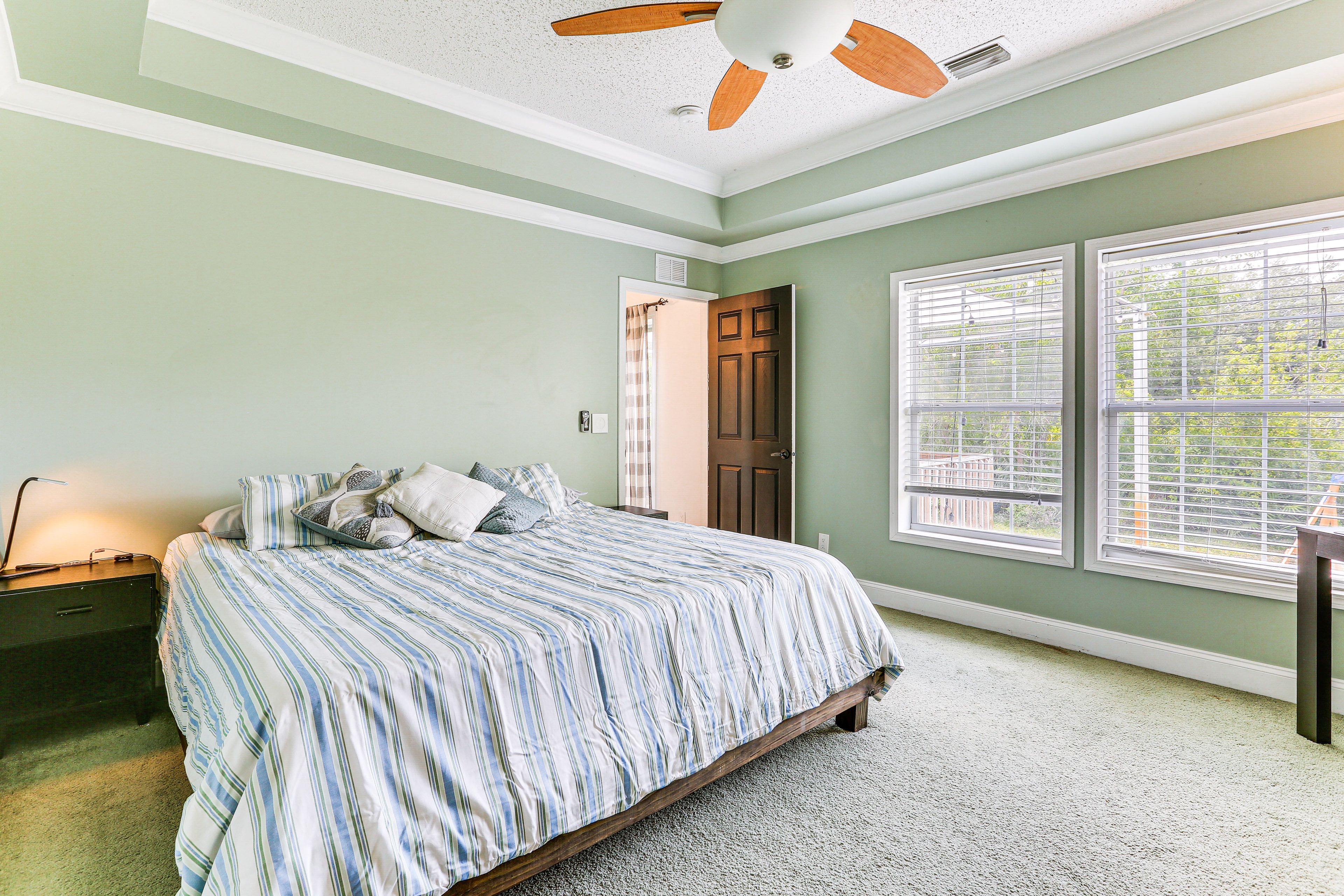 Bedroom 1 | King Bed | Smart TV
