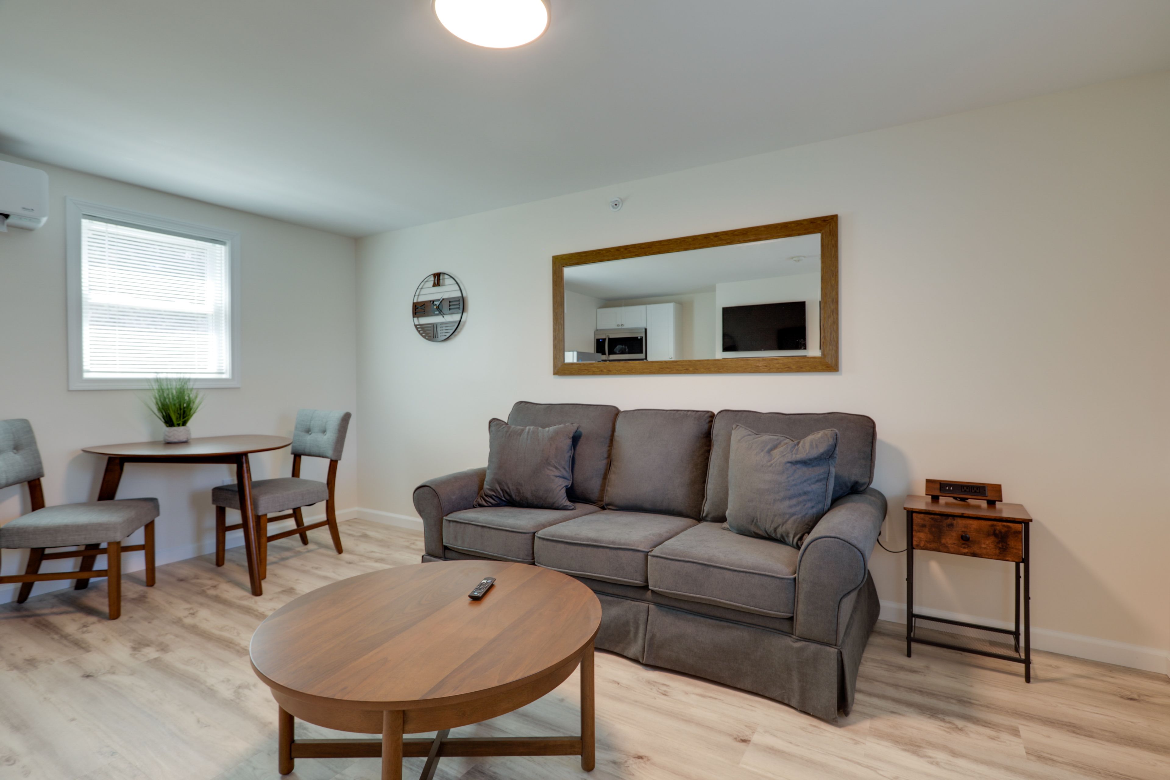 Living Room | Sleeper Sofa | Smart TV | Free WiFi | Central Heating & A/C