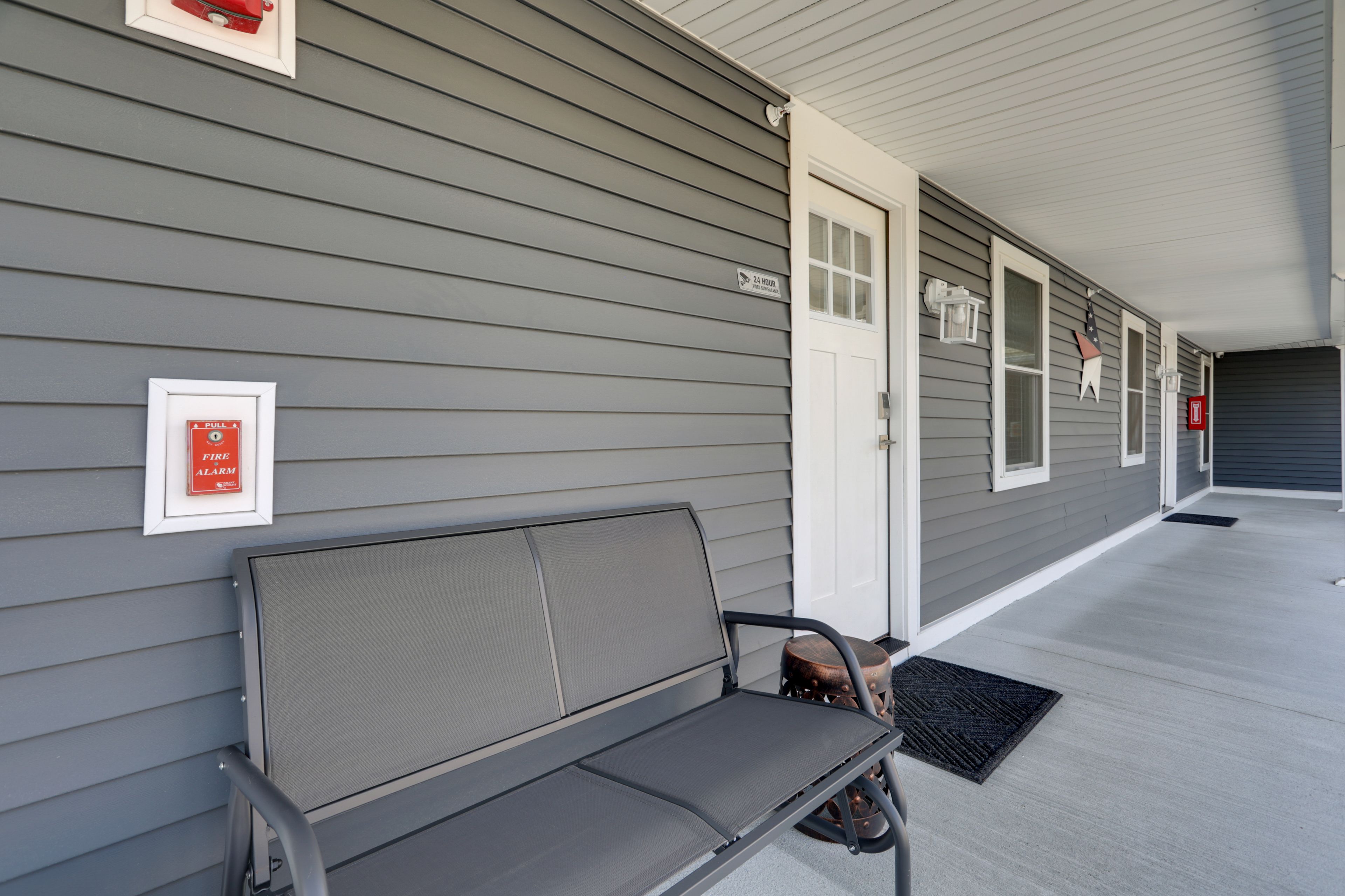 Unit Exterior | Shared Outdoor Seating