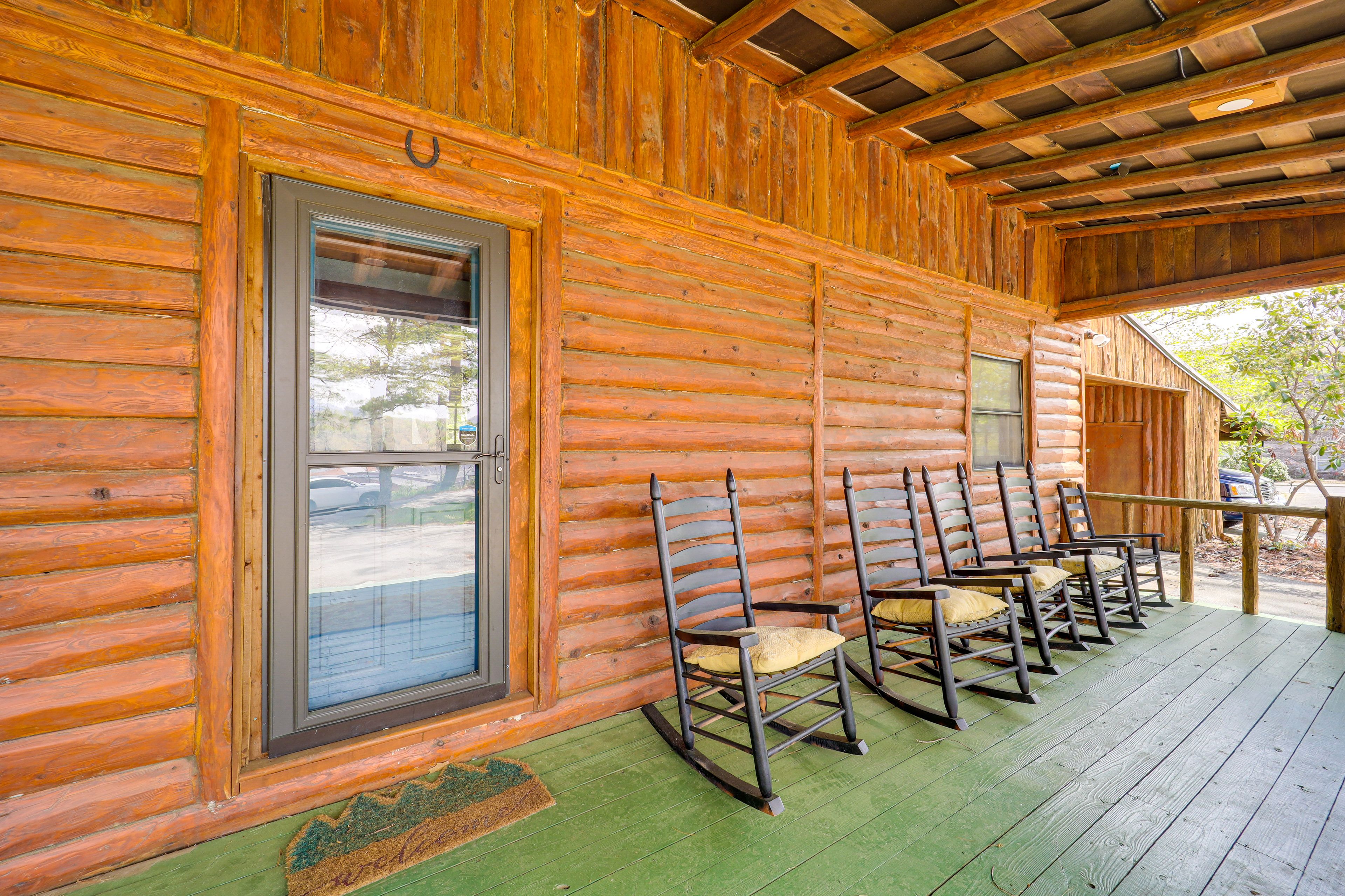 Front Patio | Private Entrance