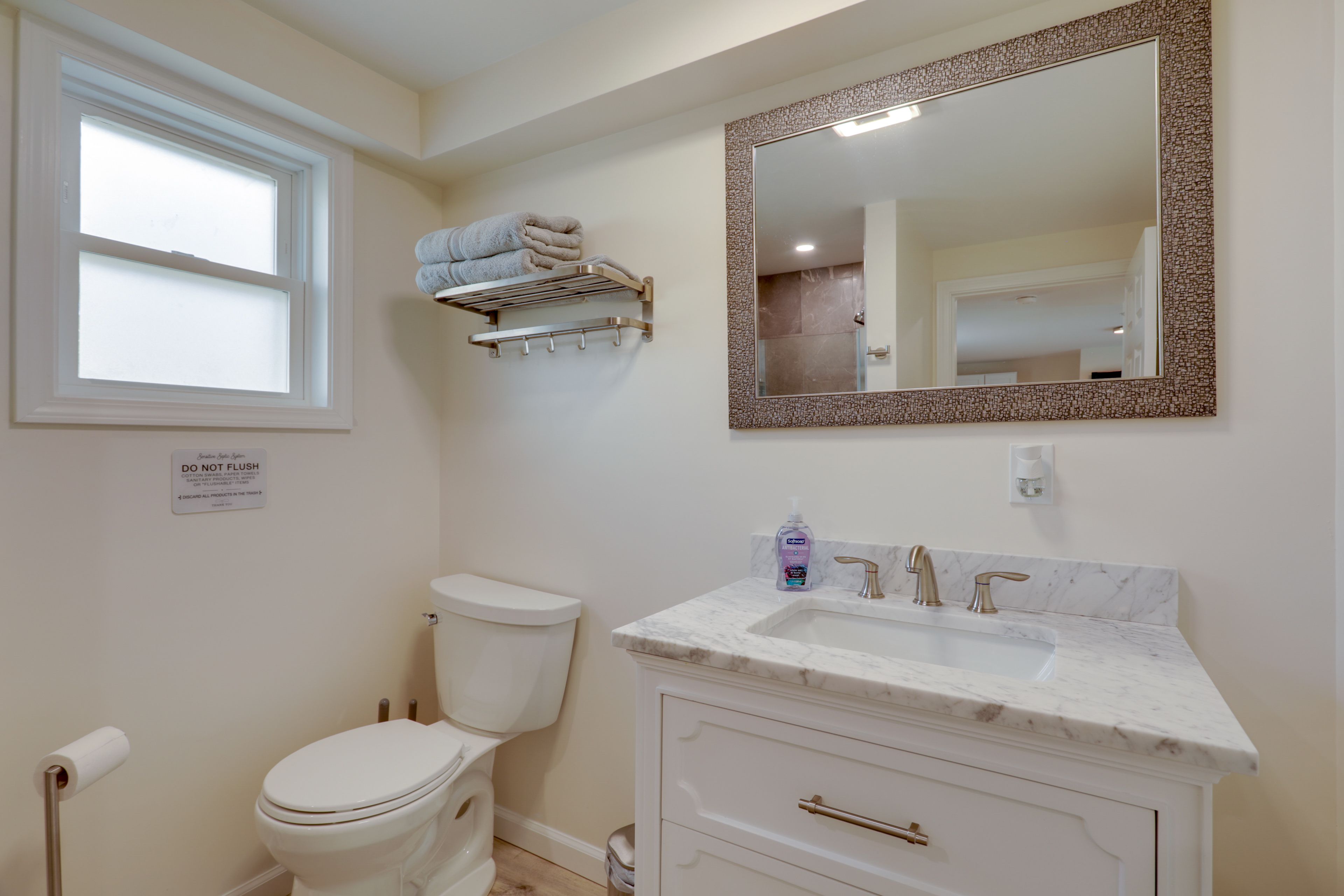 Bathroom | Towels Provided | Complimentary Toiletries | Hair Dryer