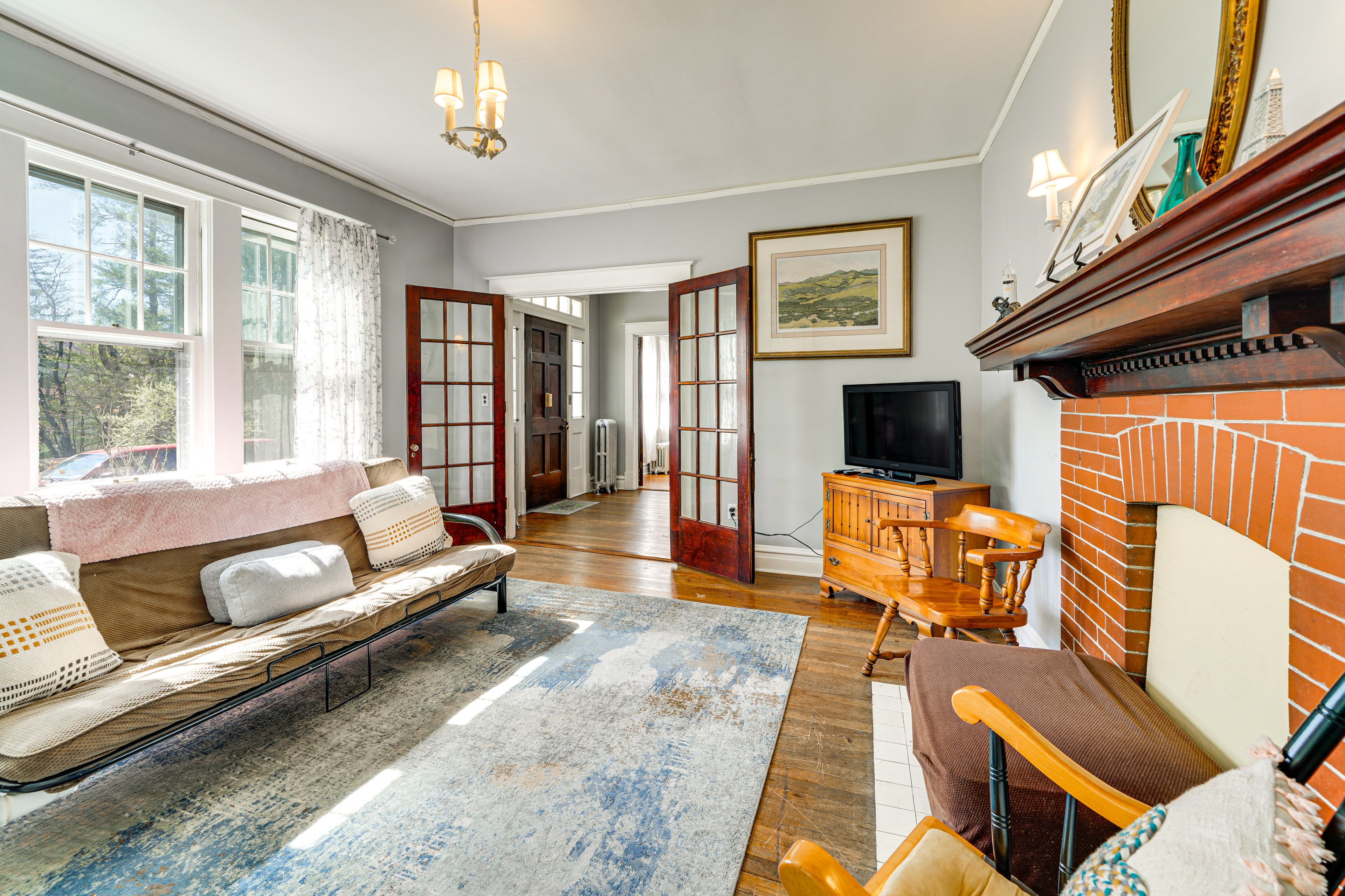 Den | 1st Floor | Full Futon | Smart TV