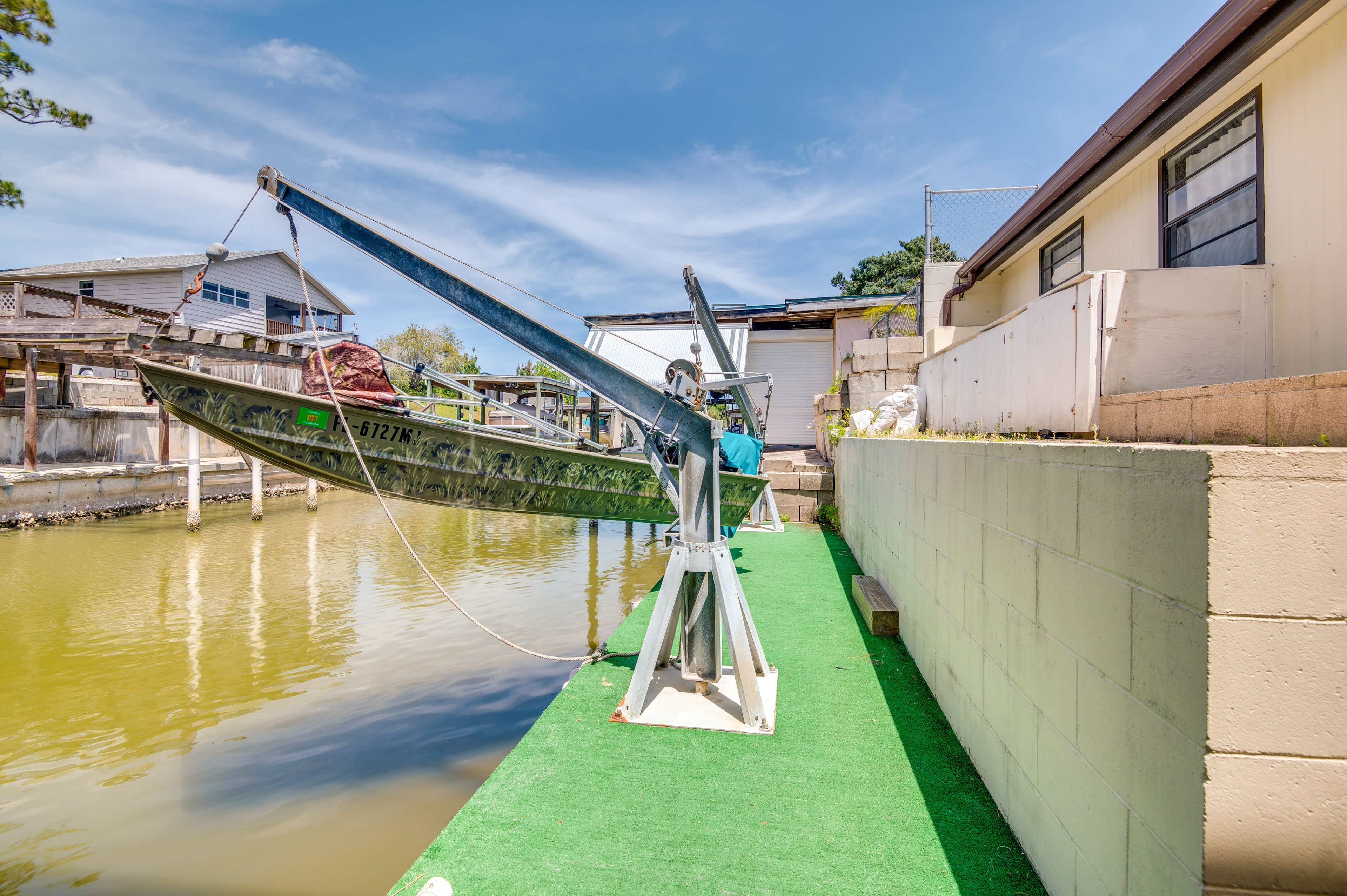 Boat Dock & Slip (Shared) | Canoe | Paddleboat | Life Vests