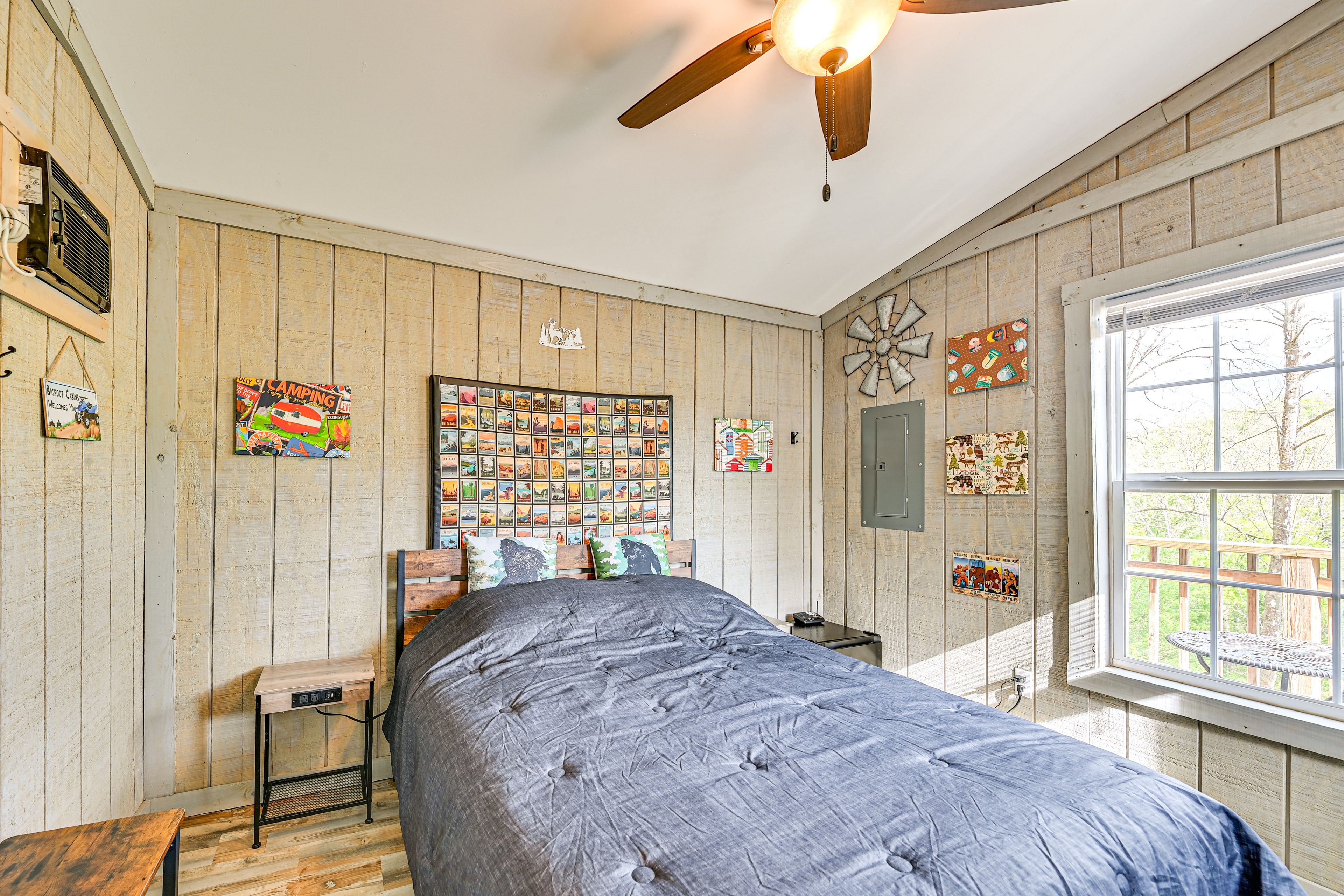 Bedroom 2 | Queen Bed | 1st Floor