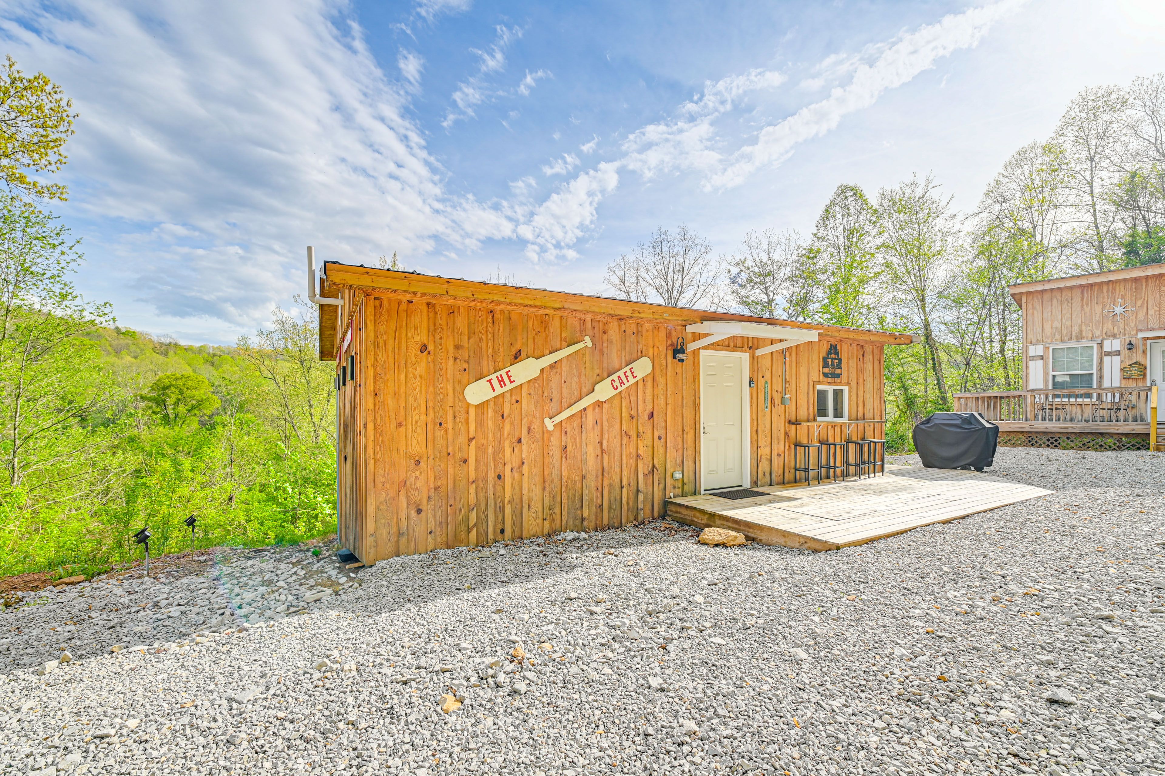 Main Cabin Exterior | Gas Grill