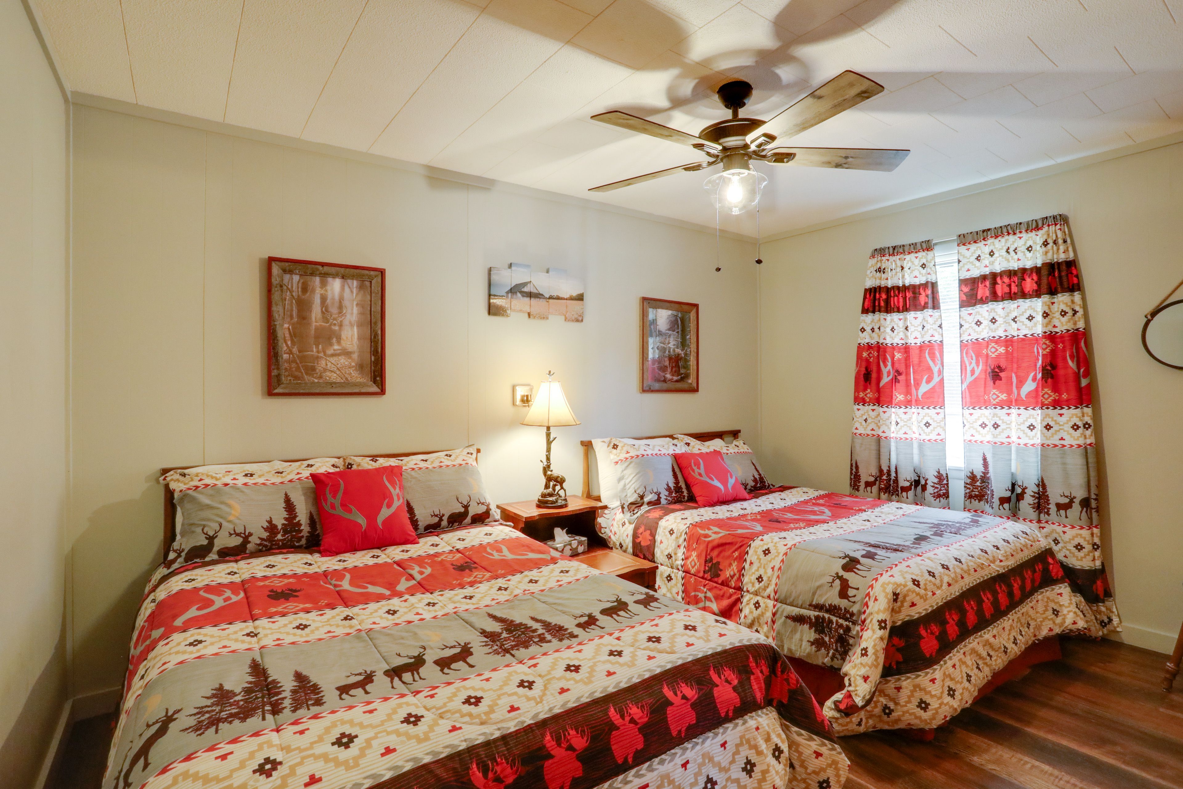 Bedroom 2 | 2 Queen Beds