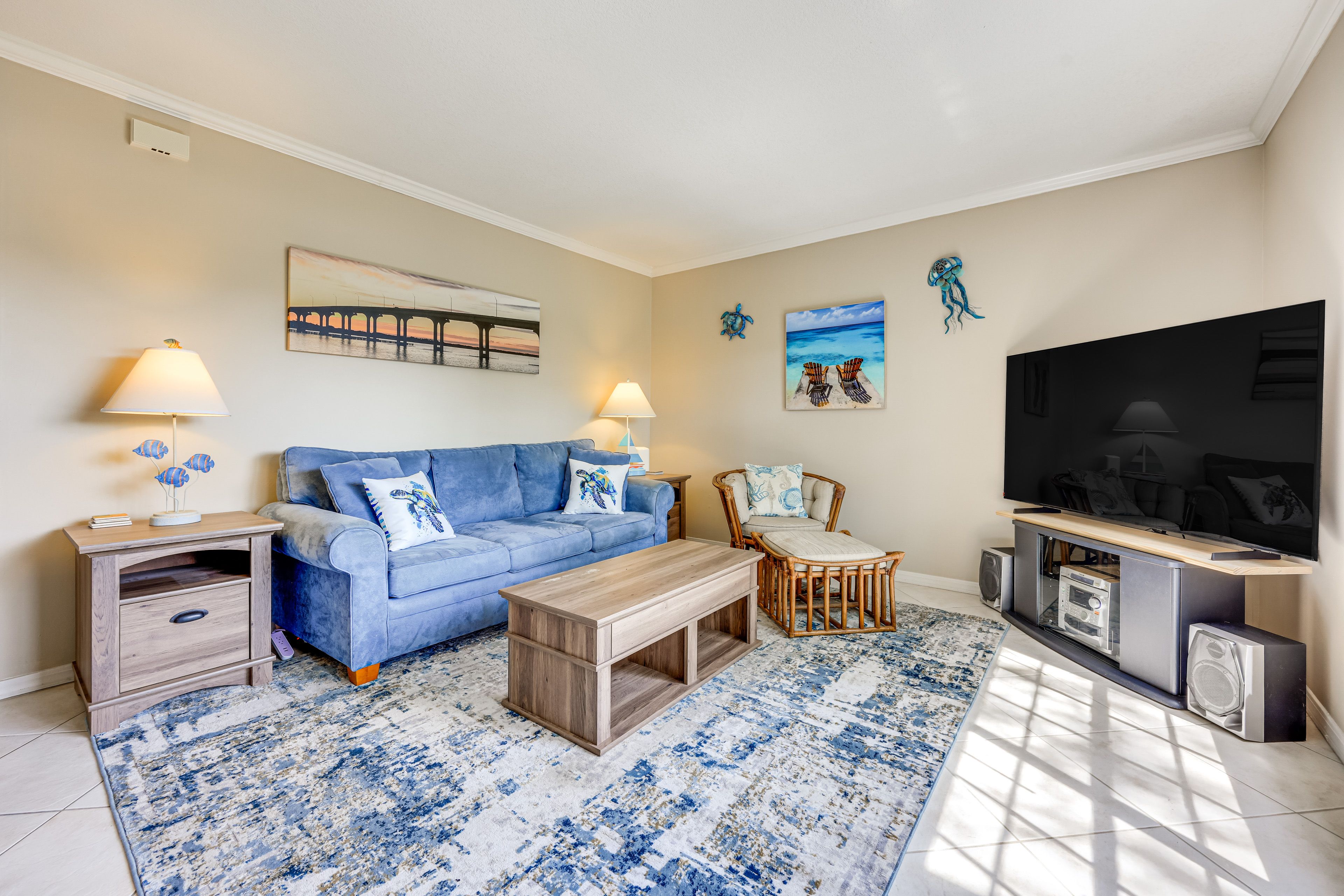 Living Room | Central Heating & A/C