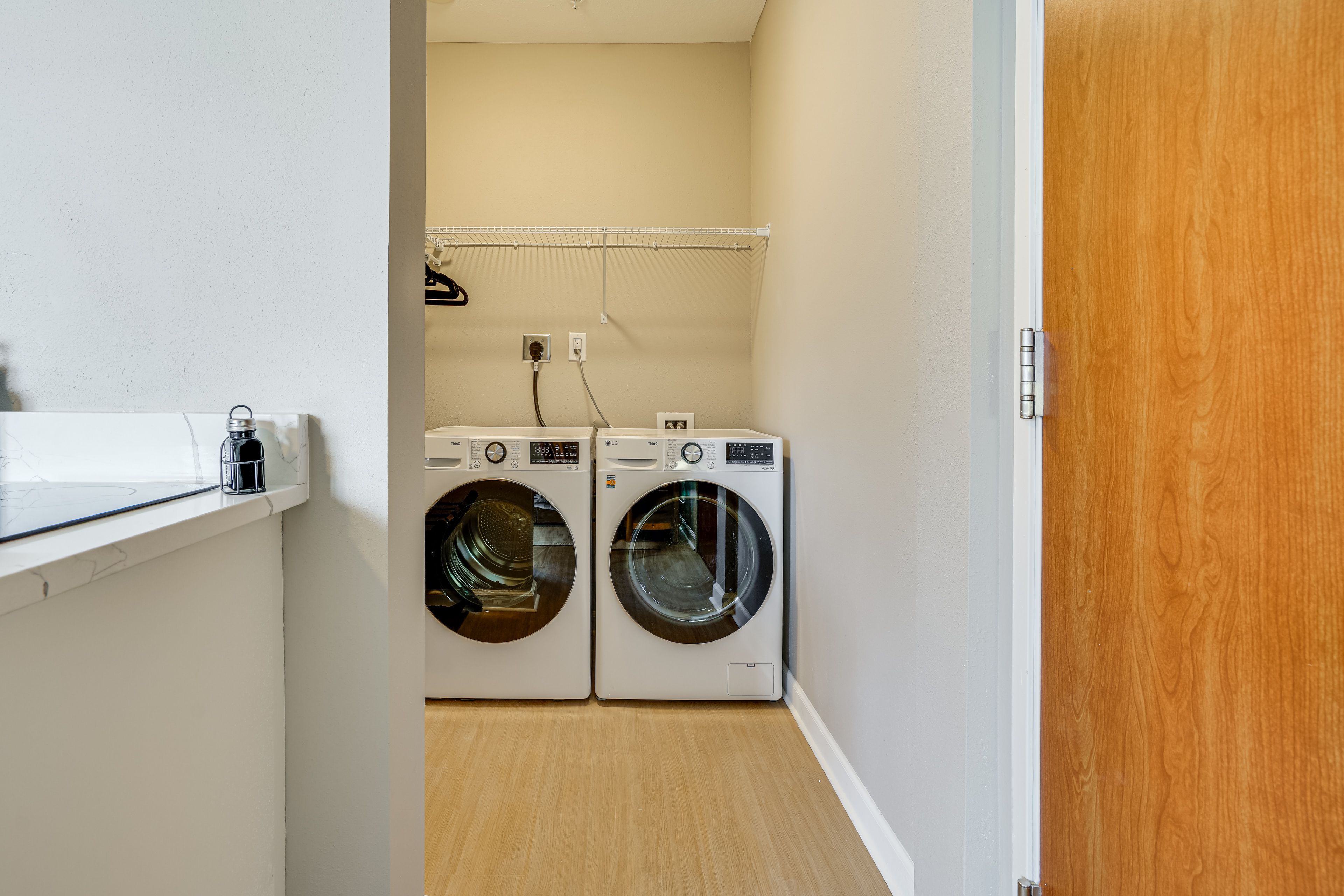 Walk-In Closet | Washer & Dryer