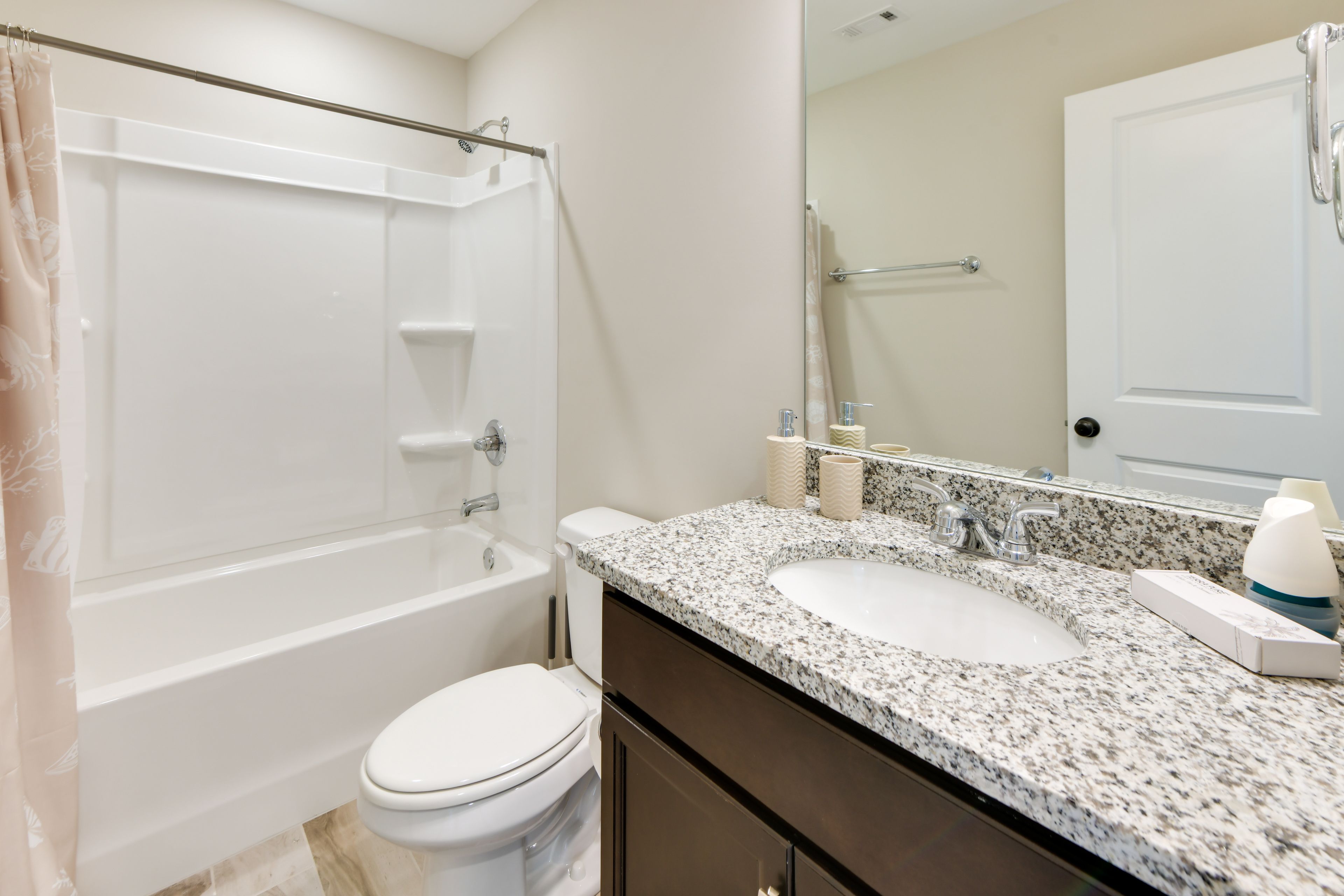 Full Bathroom | 2nd Floor