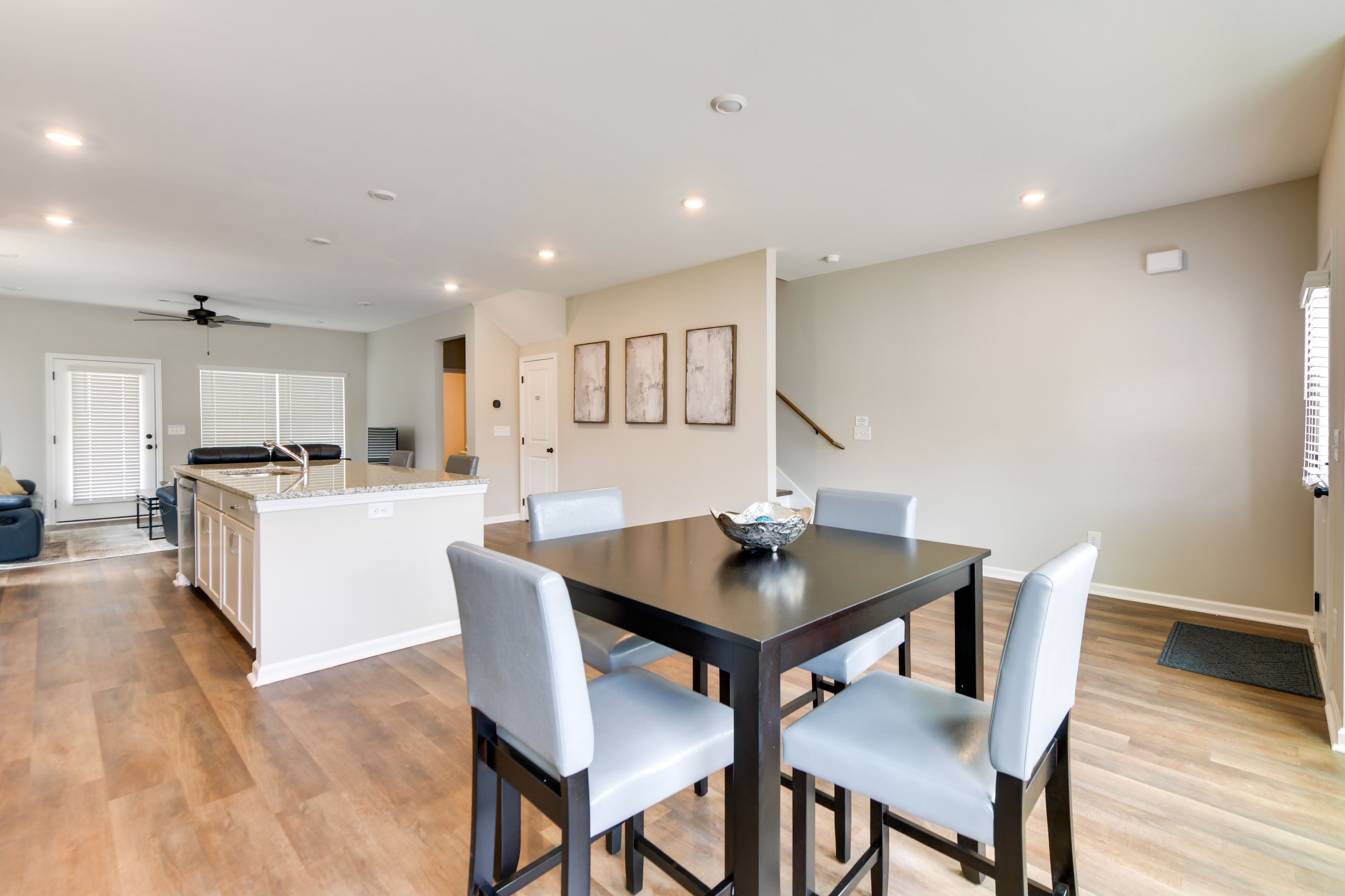 Dining Table | Dishware/Flatware | 1st Floor