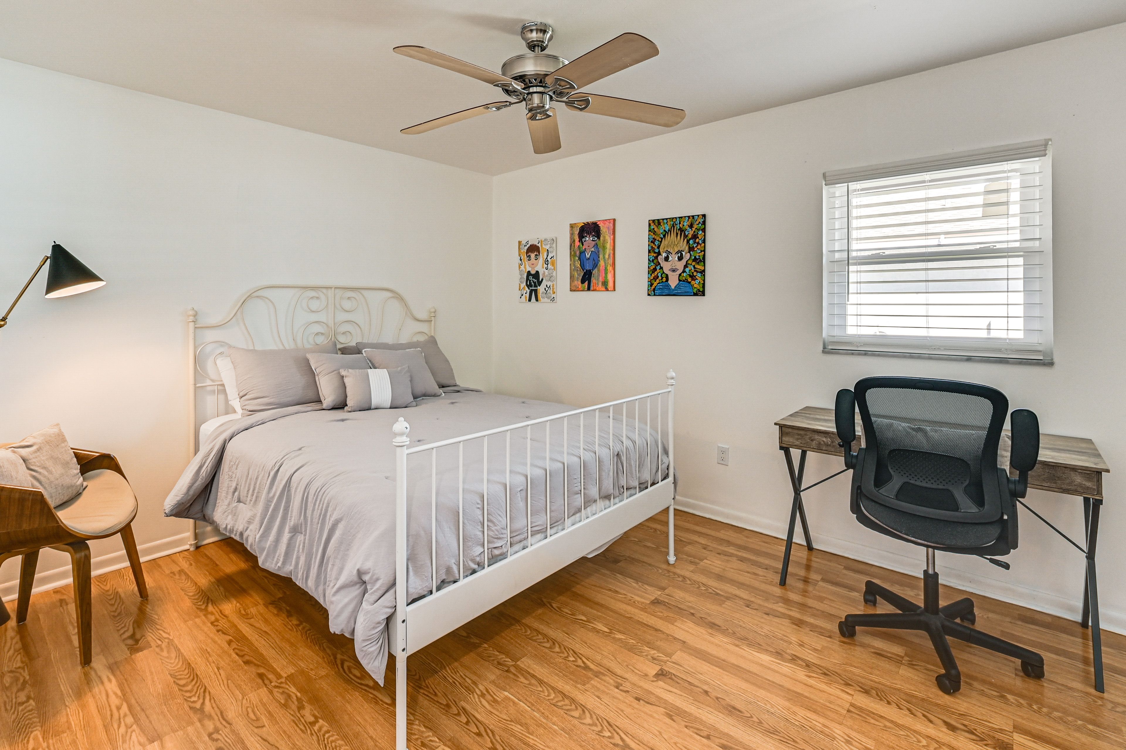 Bedroom 2 | Queen Bed