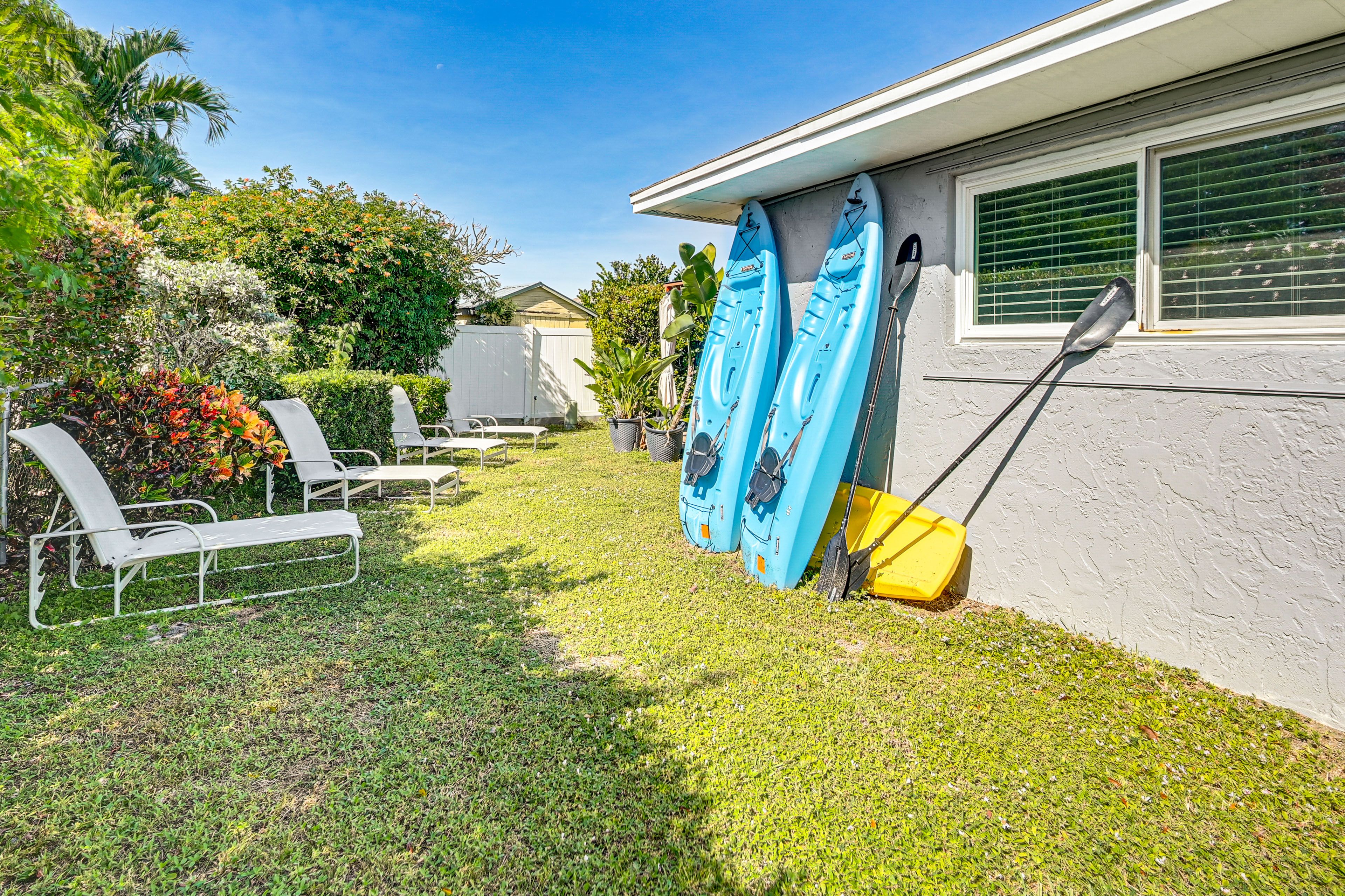 Fenced-In Yard | 2 Kayaks Provided