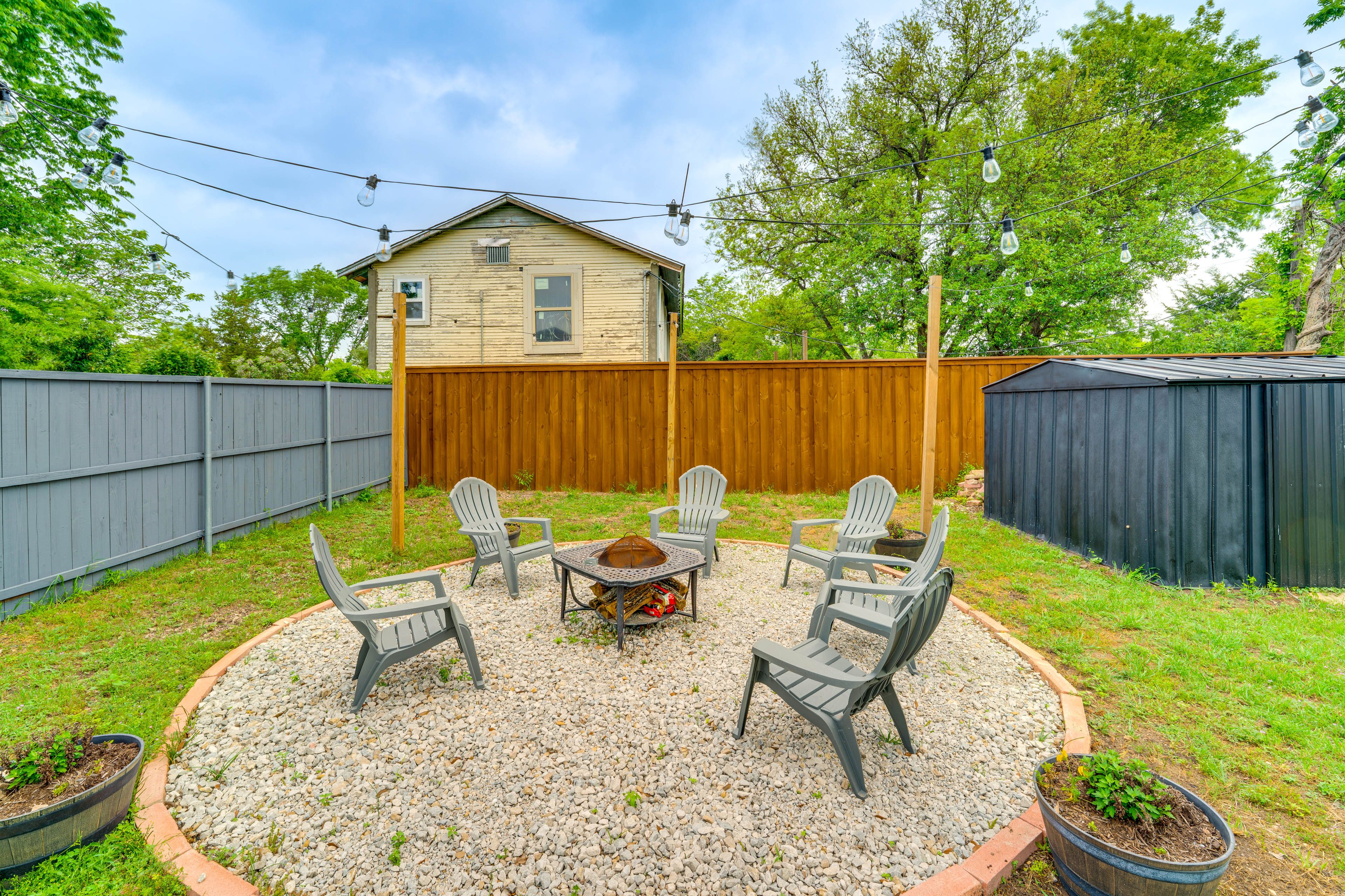 Private Yard | Wood-Burning Fire Pit | Single-Story Home