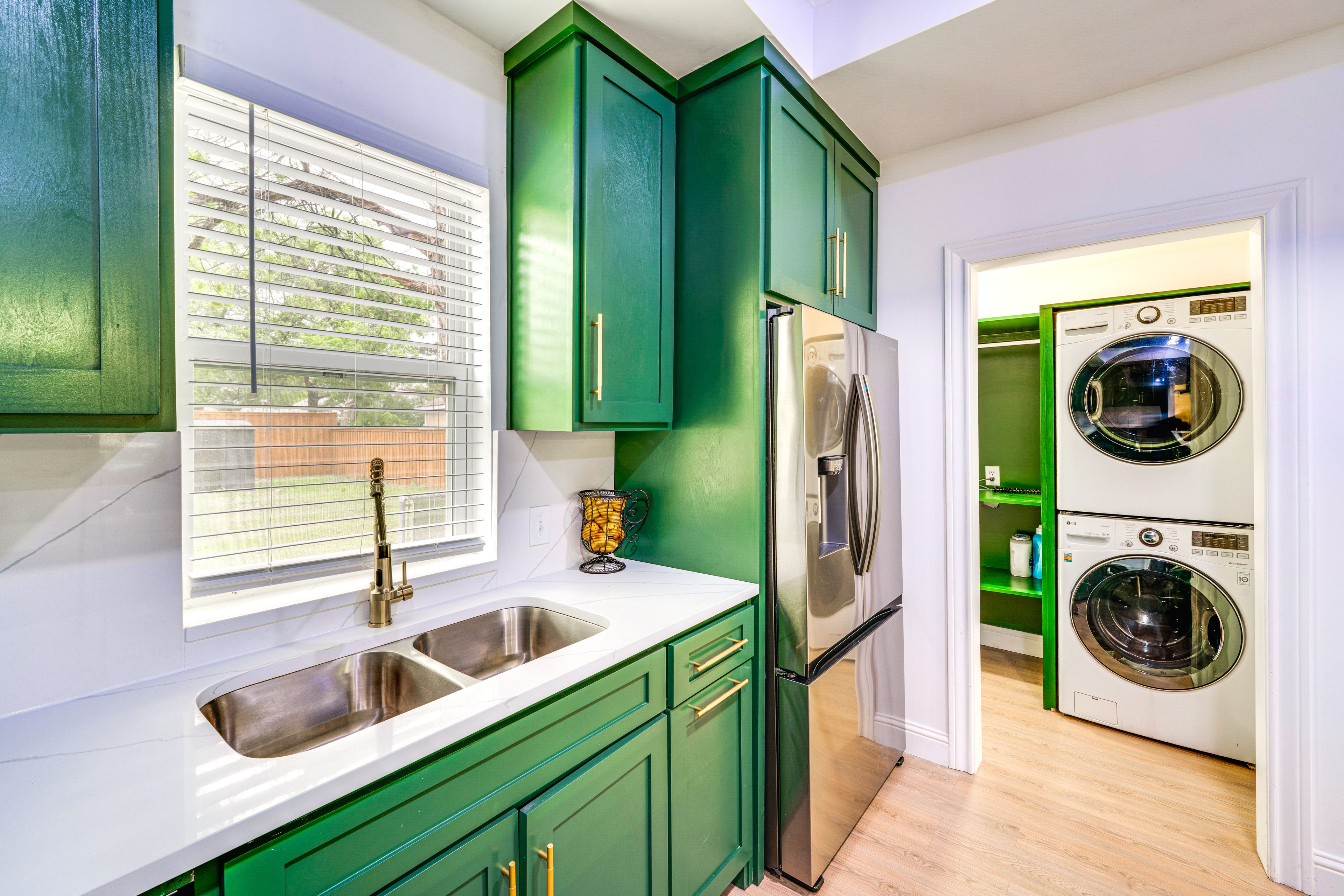 Kitchen | Drip Coffee Maker | Microwave