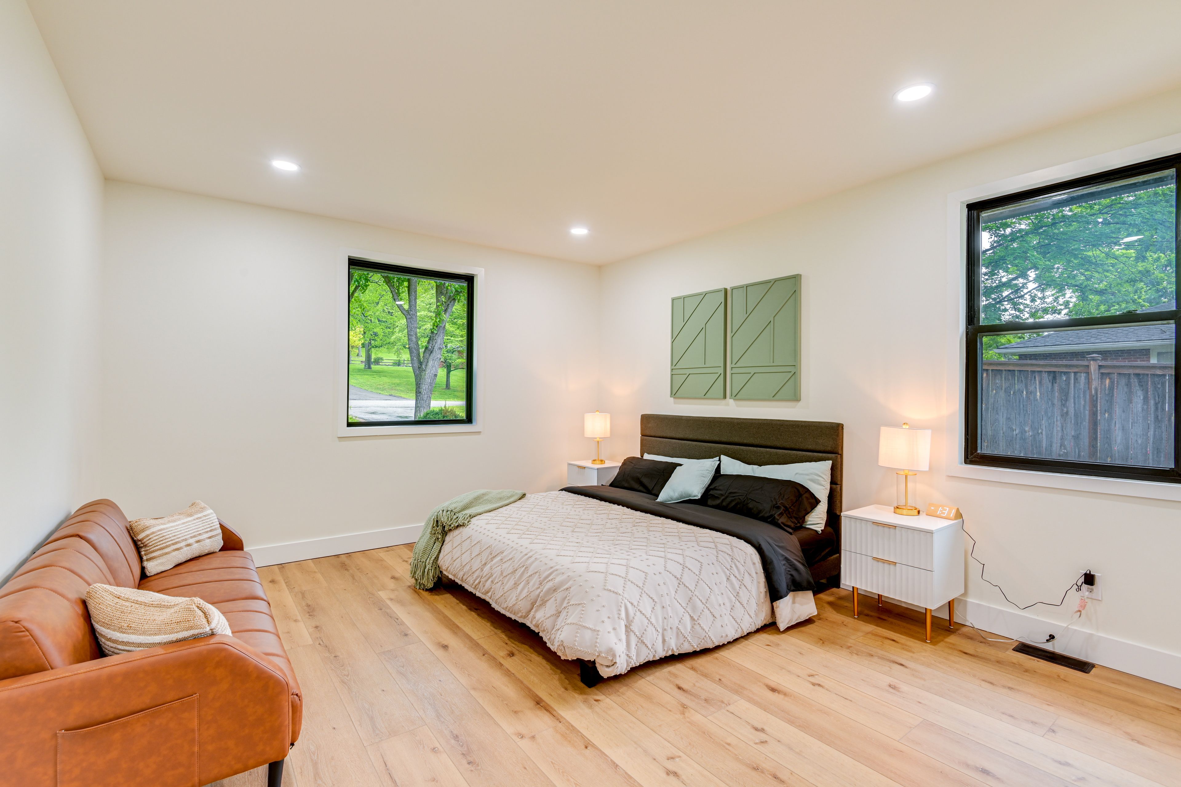 Bedroom 2 | King Bed | Twin Futon | 1st Floor