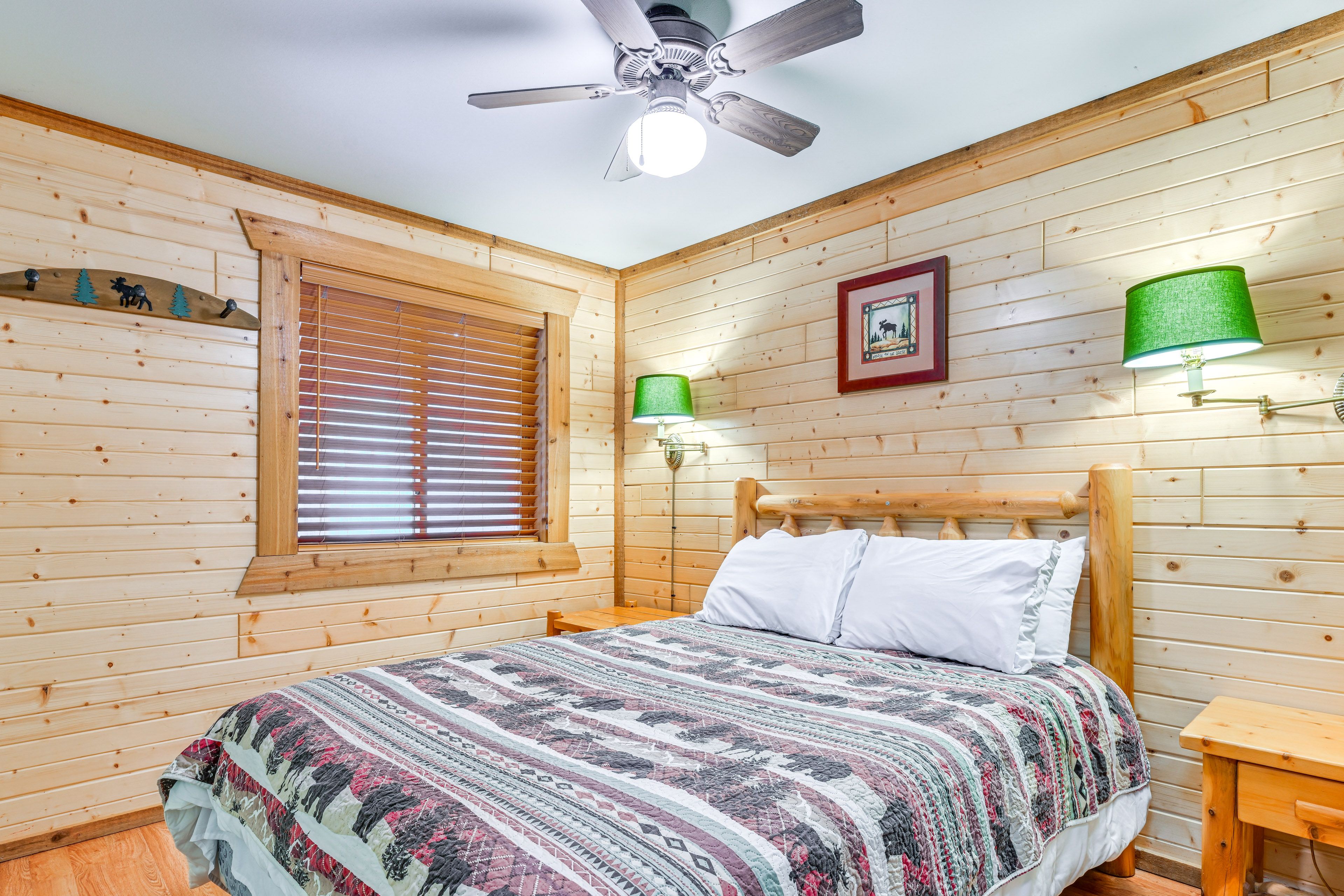 Bedroom 5 | Queen Bed | Lower Floor