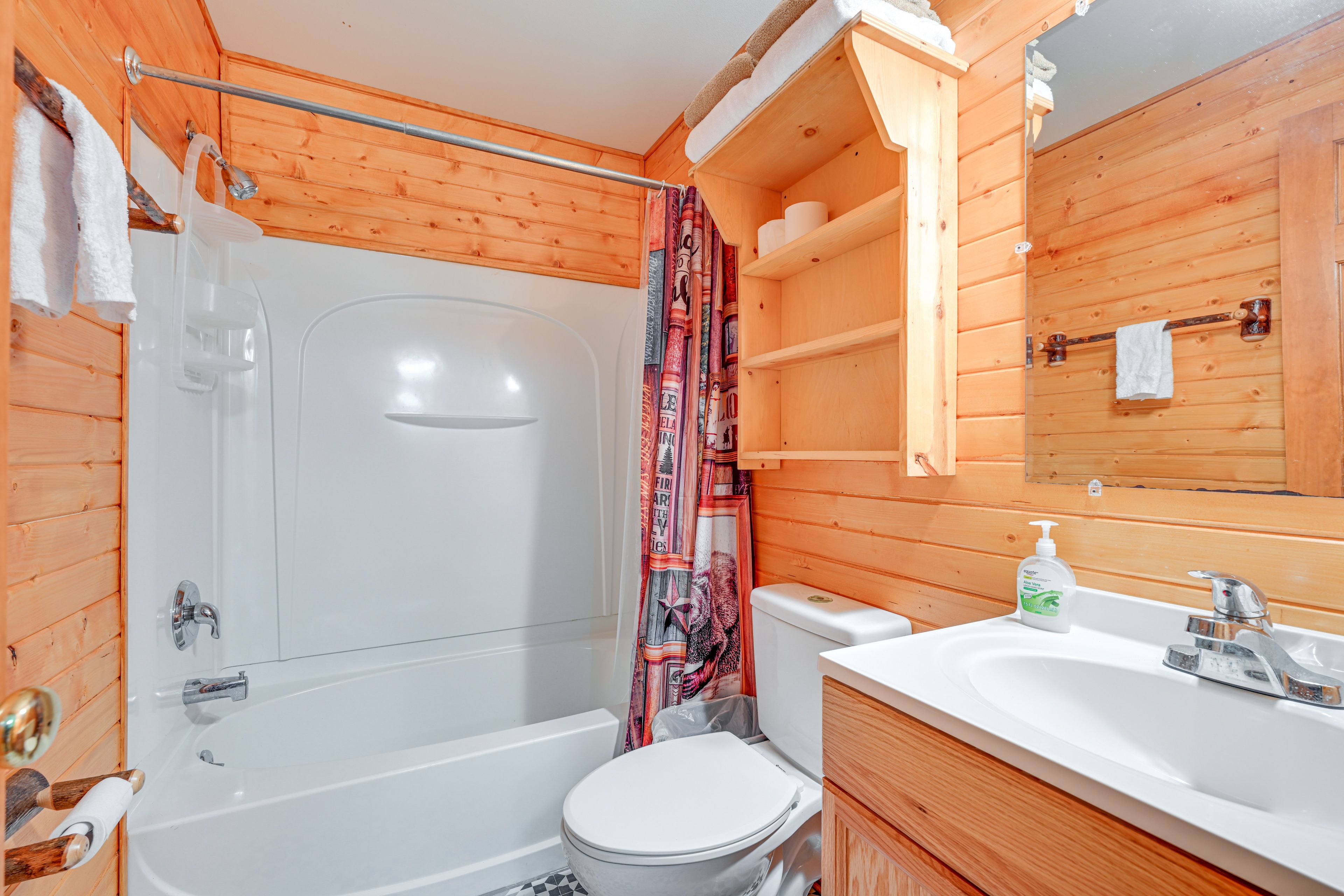 Full Bathroom | Lower Floor