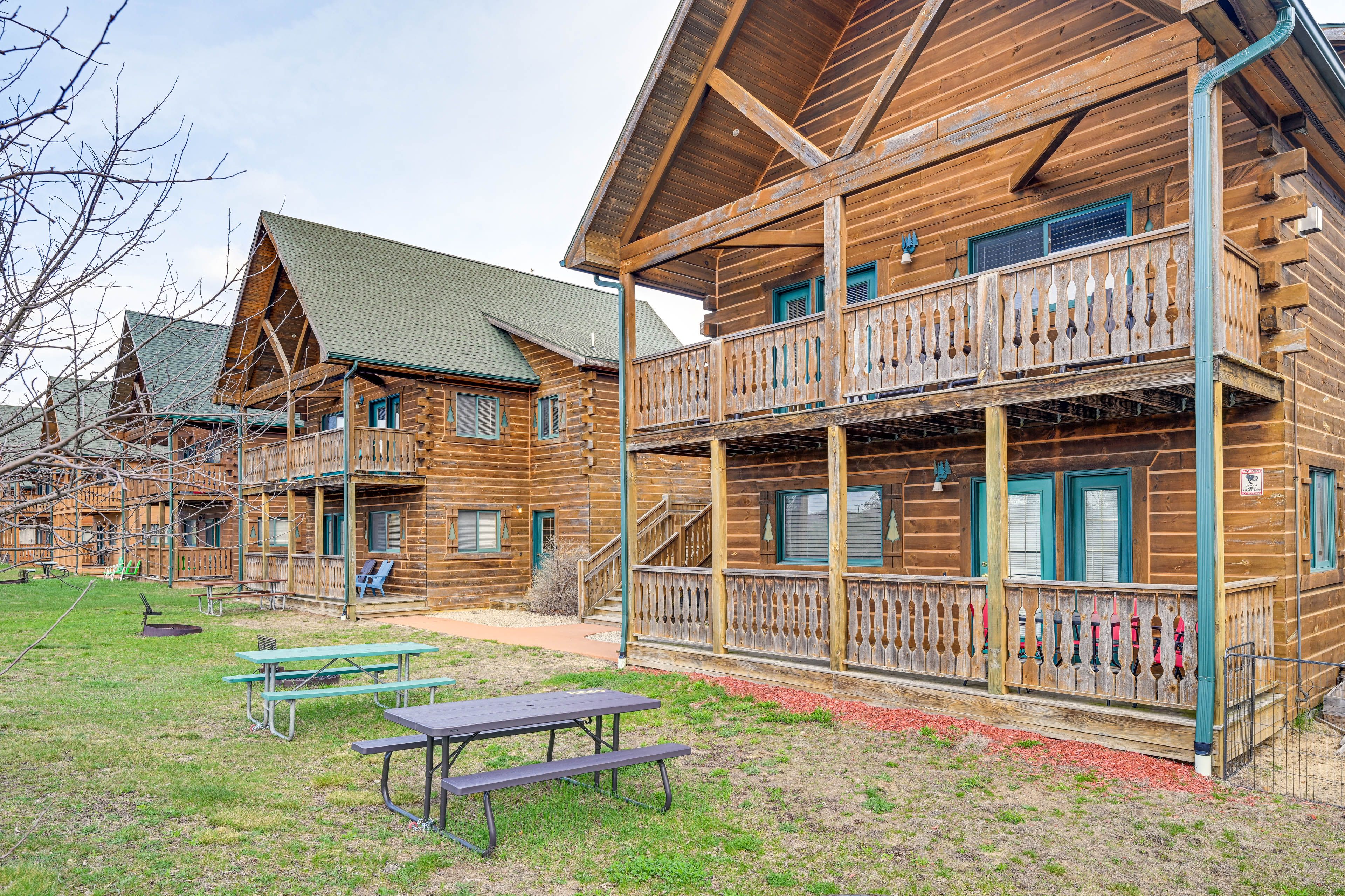 Yard | Picnic Table | Fire Pit