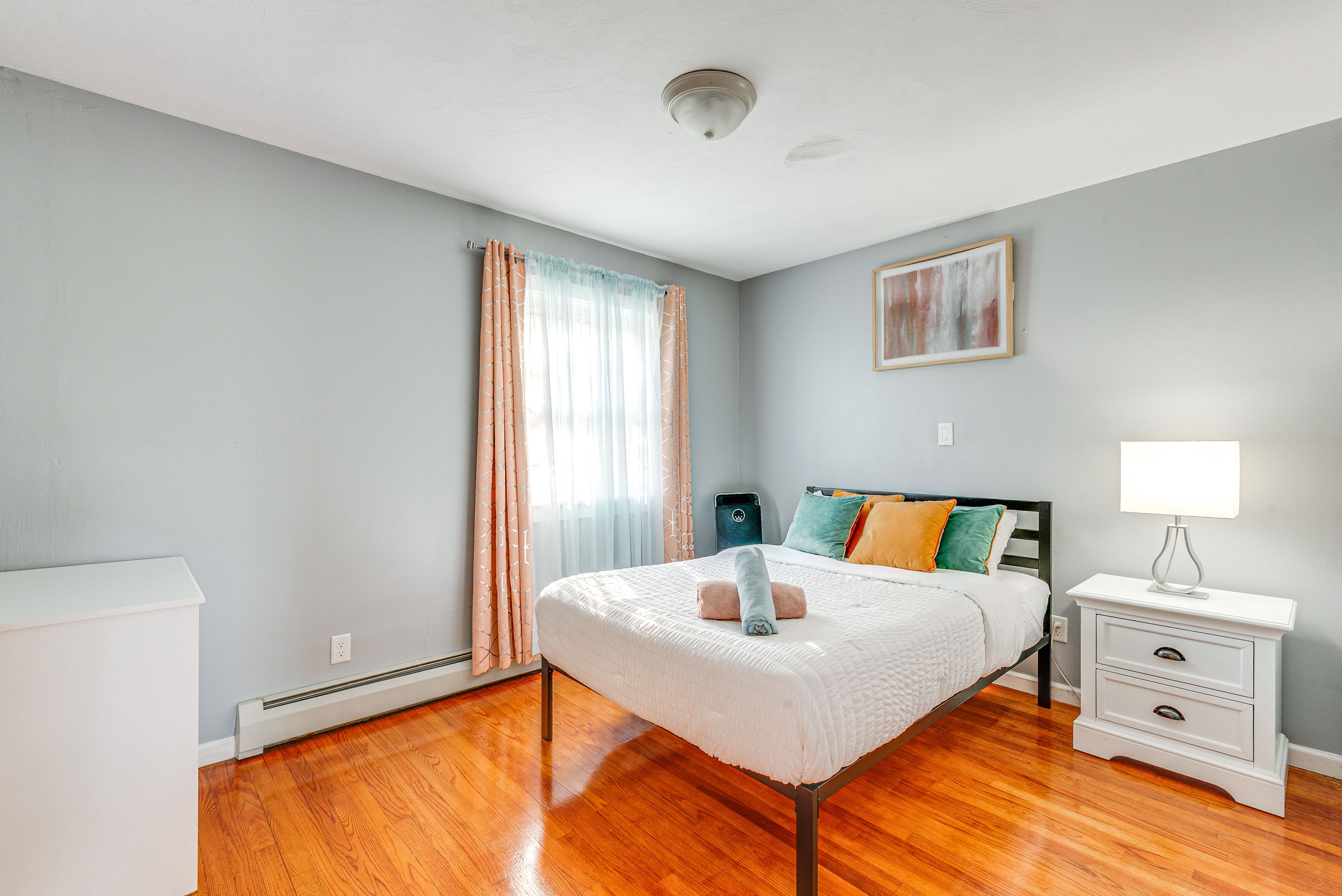 Bedroom 1 | 1st Floor | Full Bed | Linens Provided